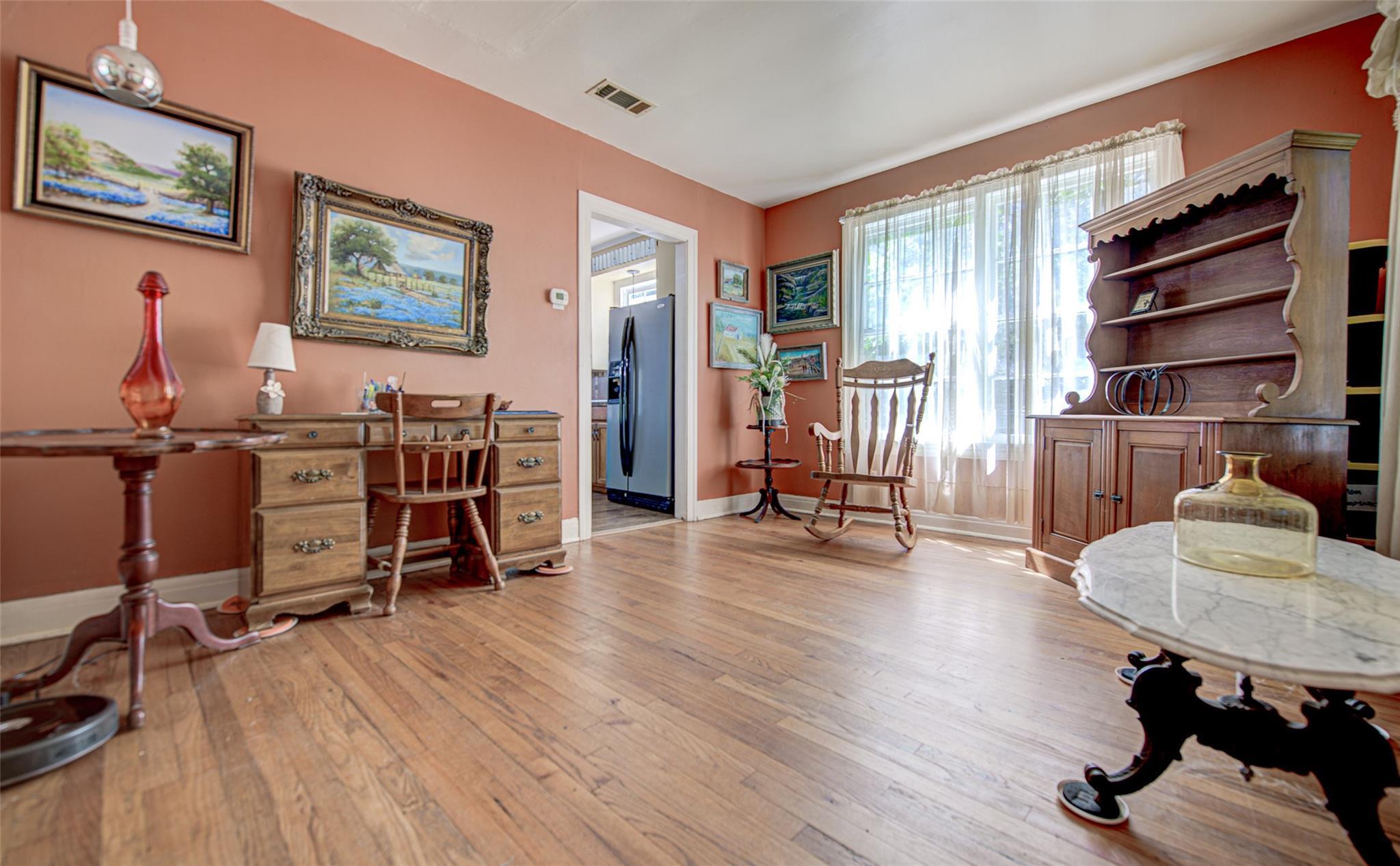 3205 Menchaca Rd, Austin, TX 78704