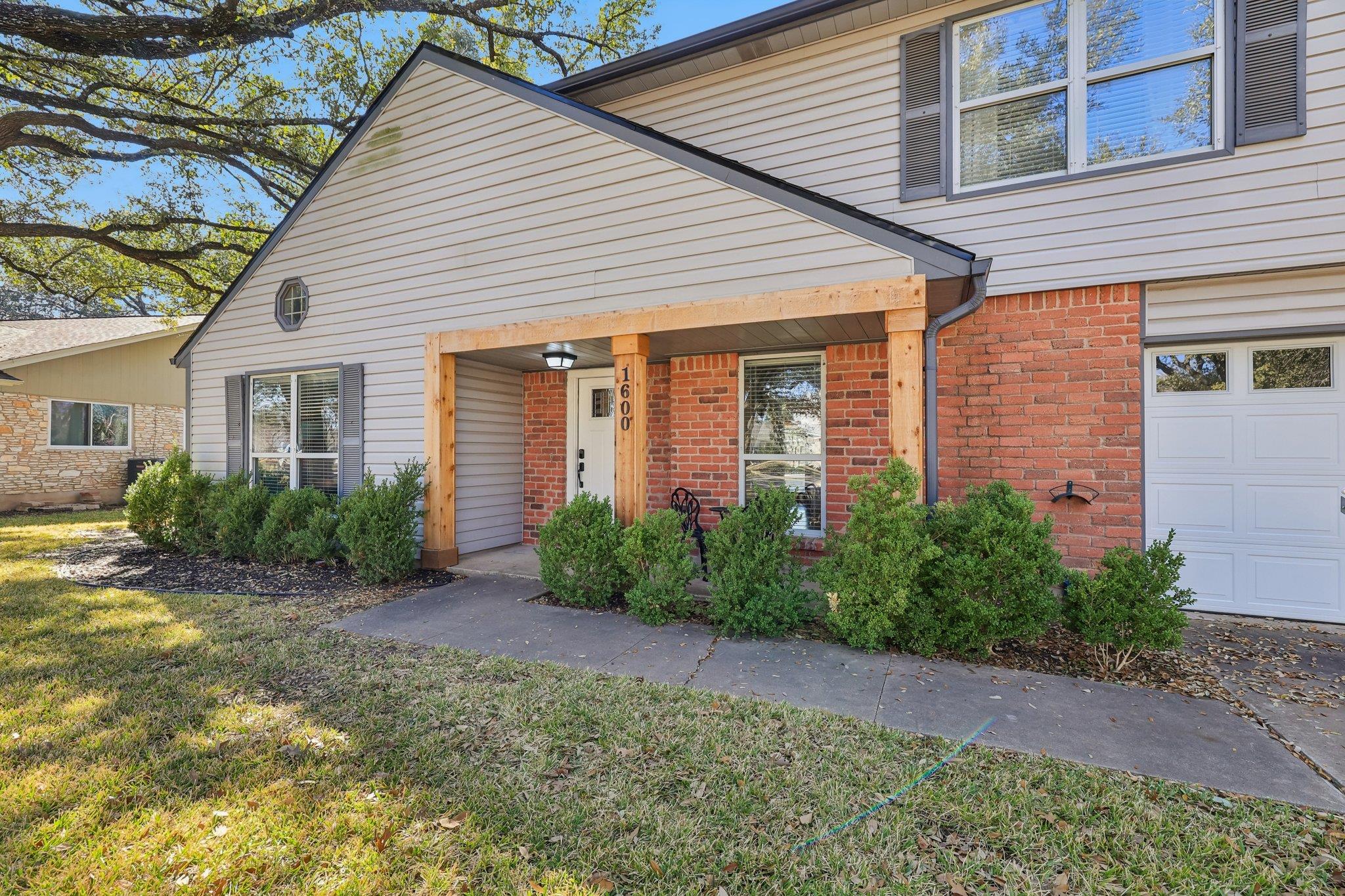 1600 Wood Rock Dr, Round Rock, TX 78681