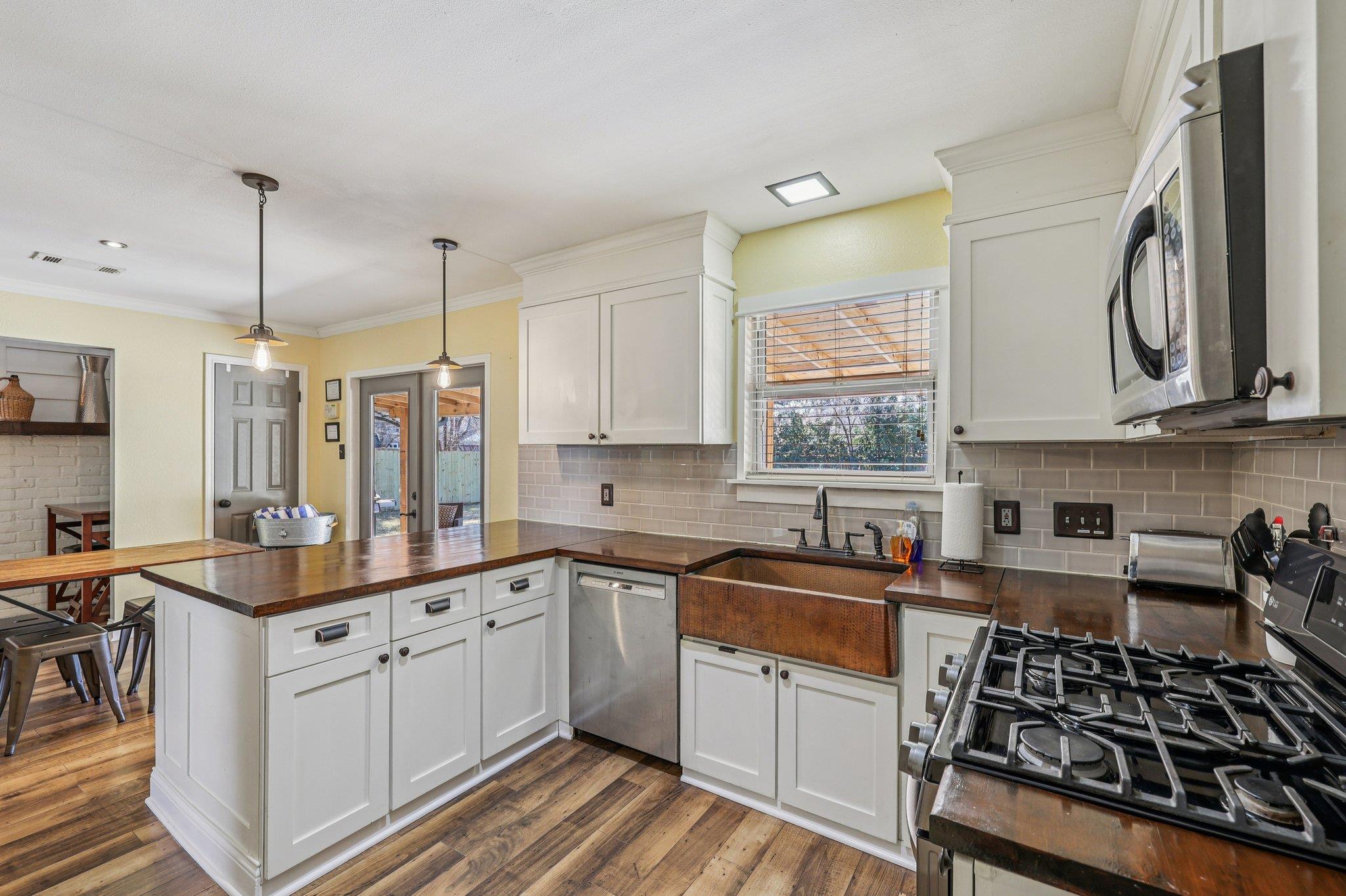 1600 Wood Rock Dr, Round Rock, TX 78681