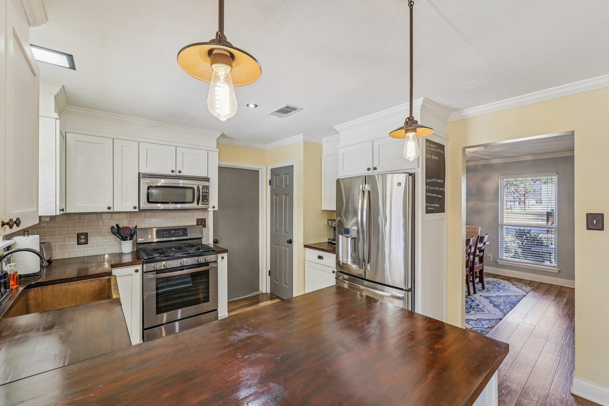 1600 Wood Rock Dr, Round Rock, TX 78681