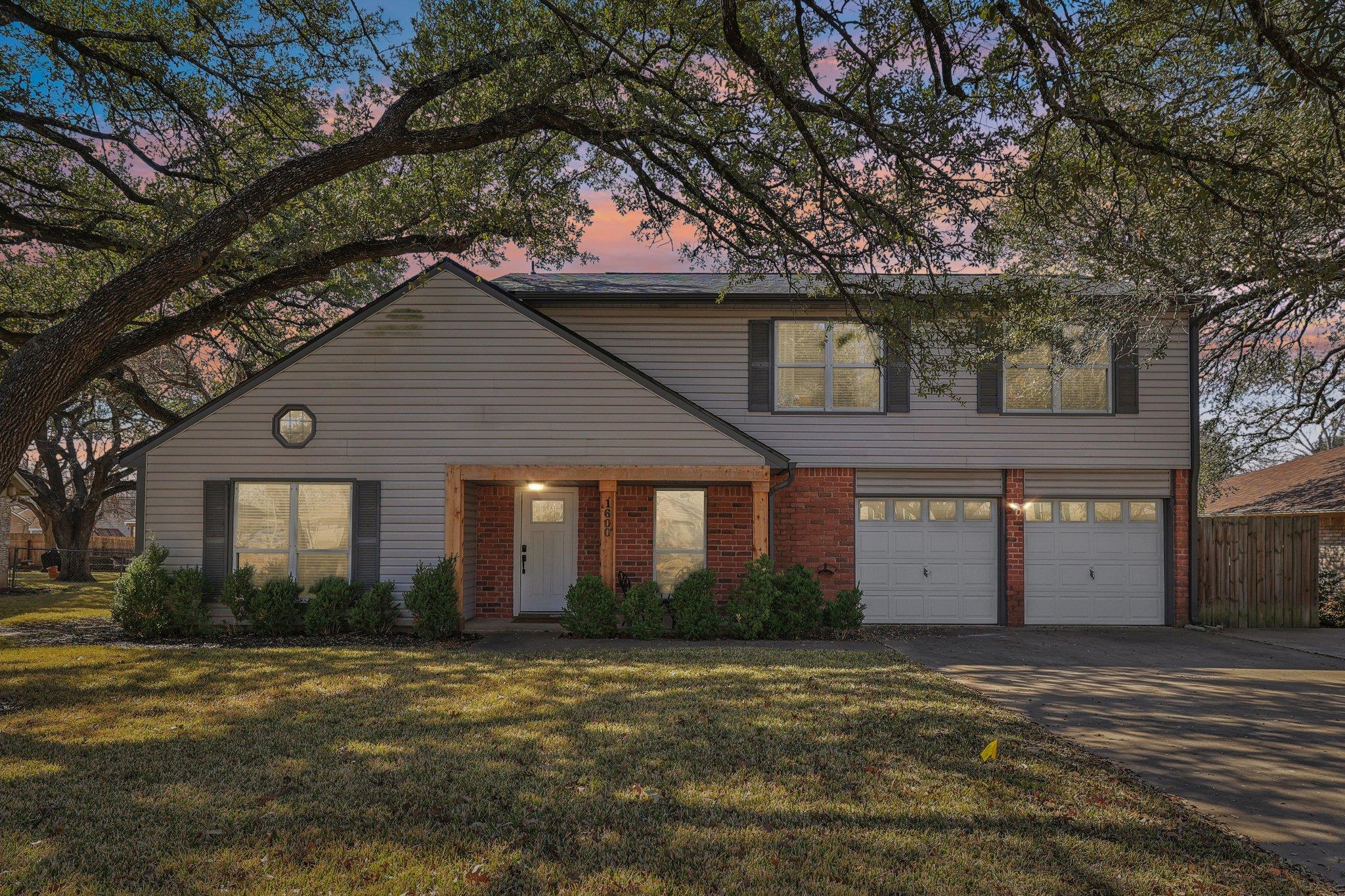 1600 Wood Rock Dr, Round Rock, TX 78681