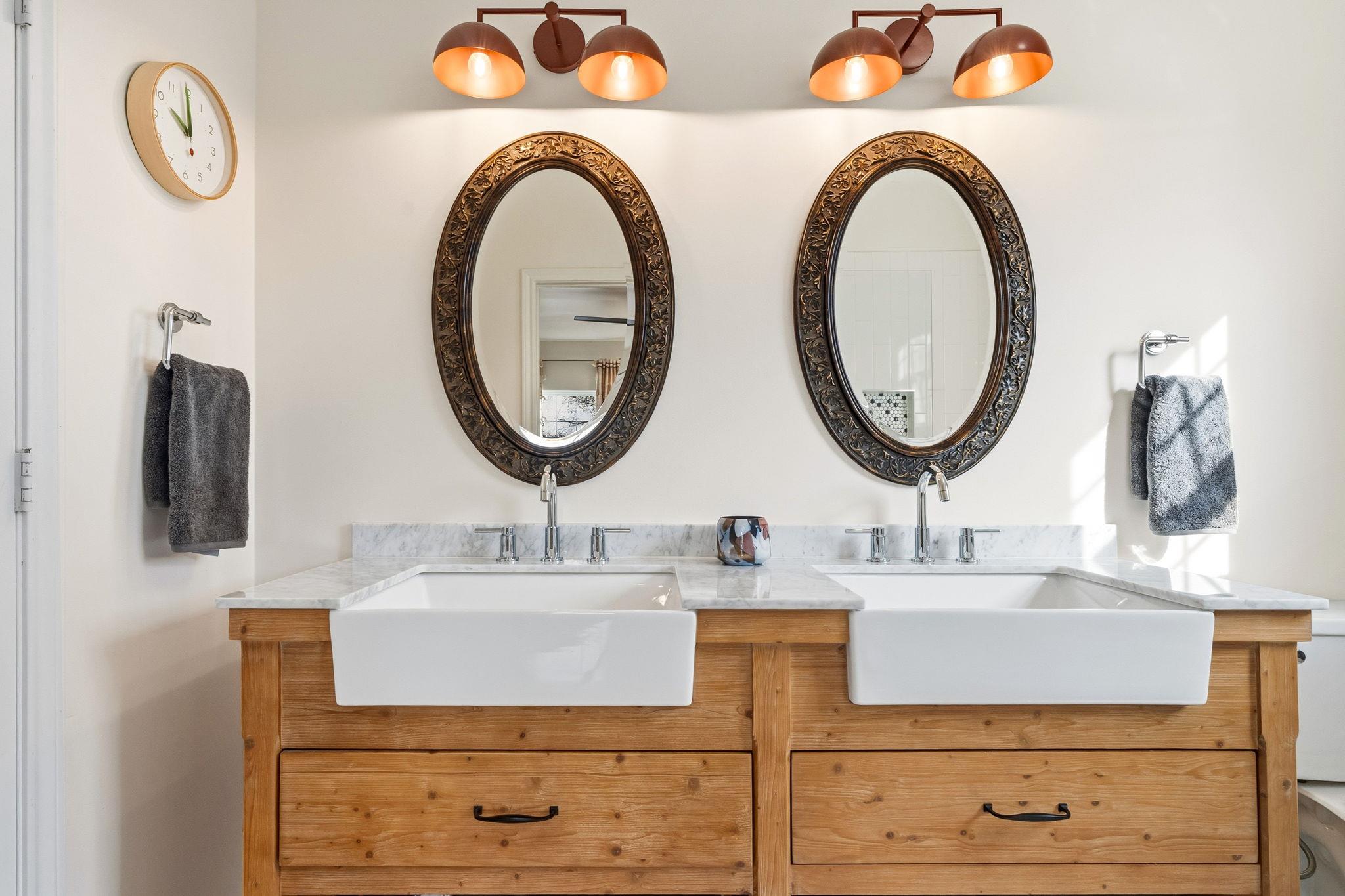 2931 E Martin Luther King Jr A & B Blvd, Austin, TX 78702