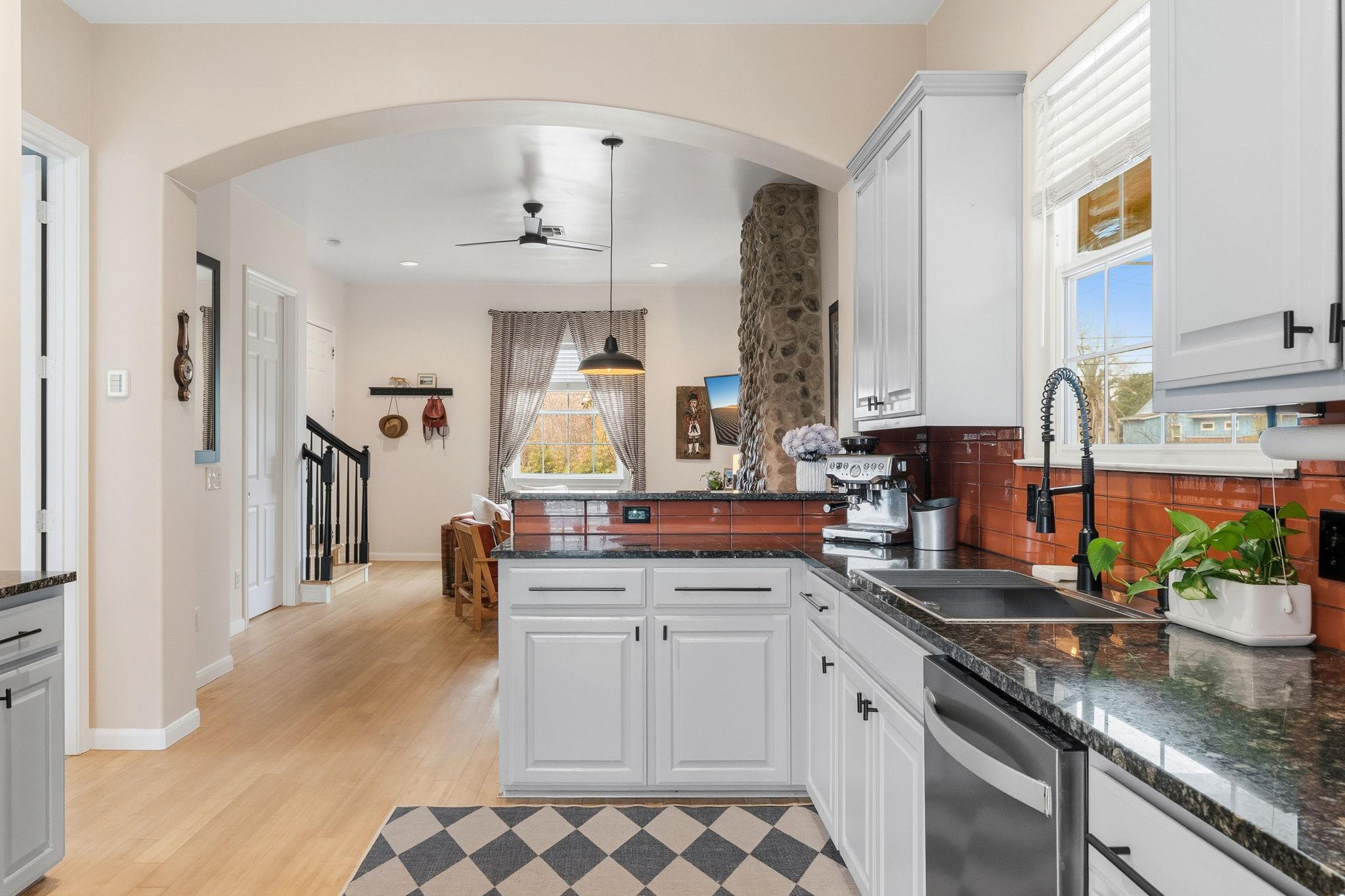 2931 E Martin Luther King Jr A & B Blvd, Austin, TX 78702