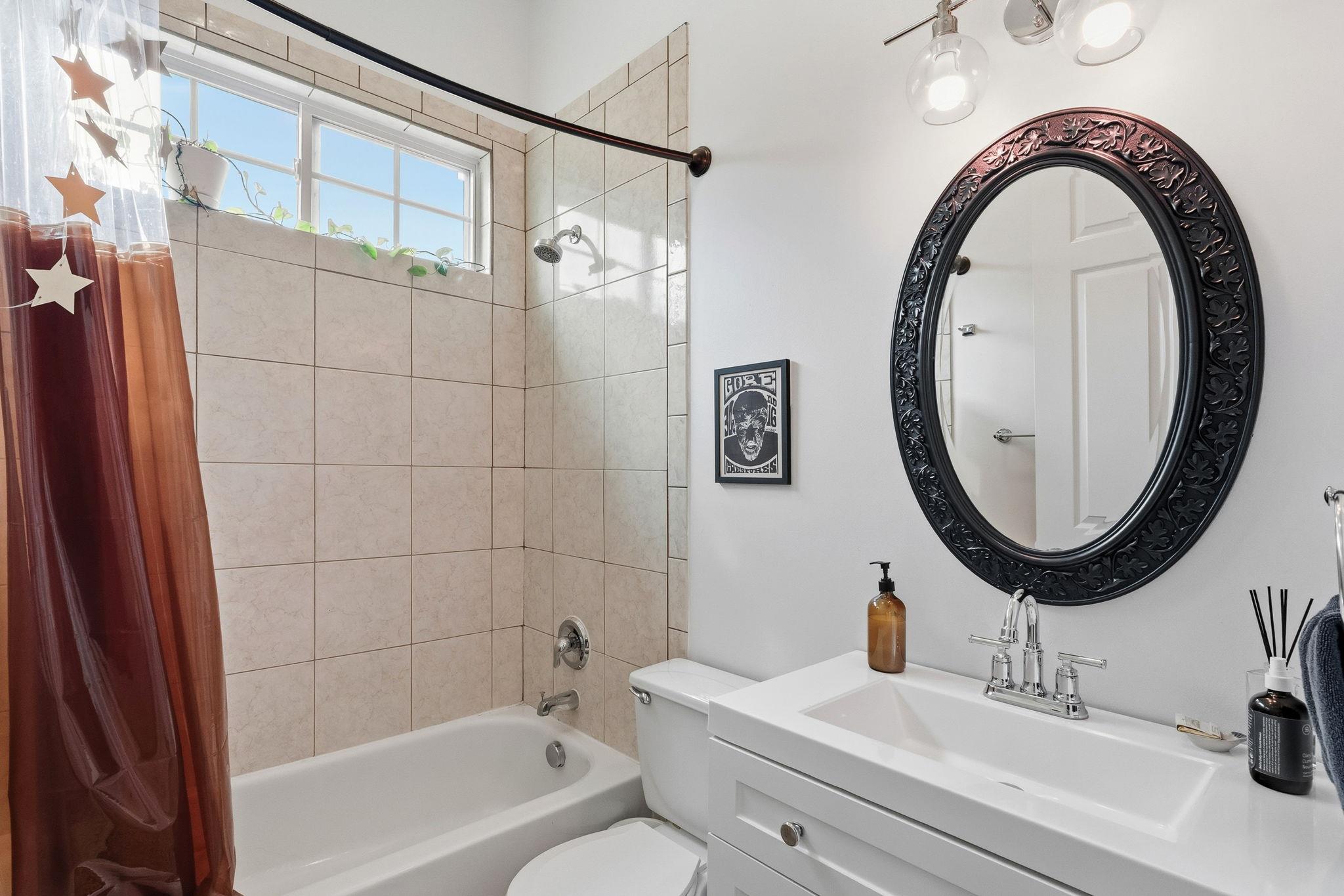 2931 E Martin Luther King Jr A & B Blvd, Austin, TX 78702