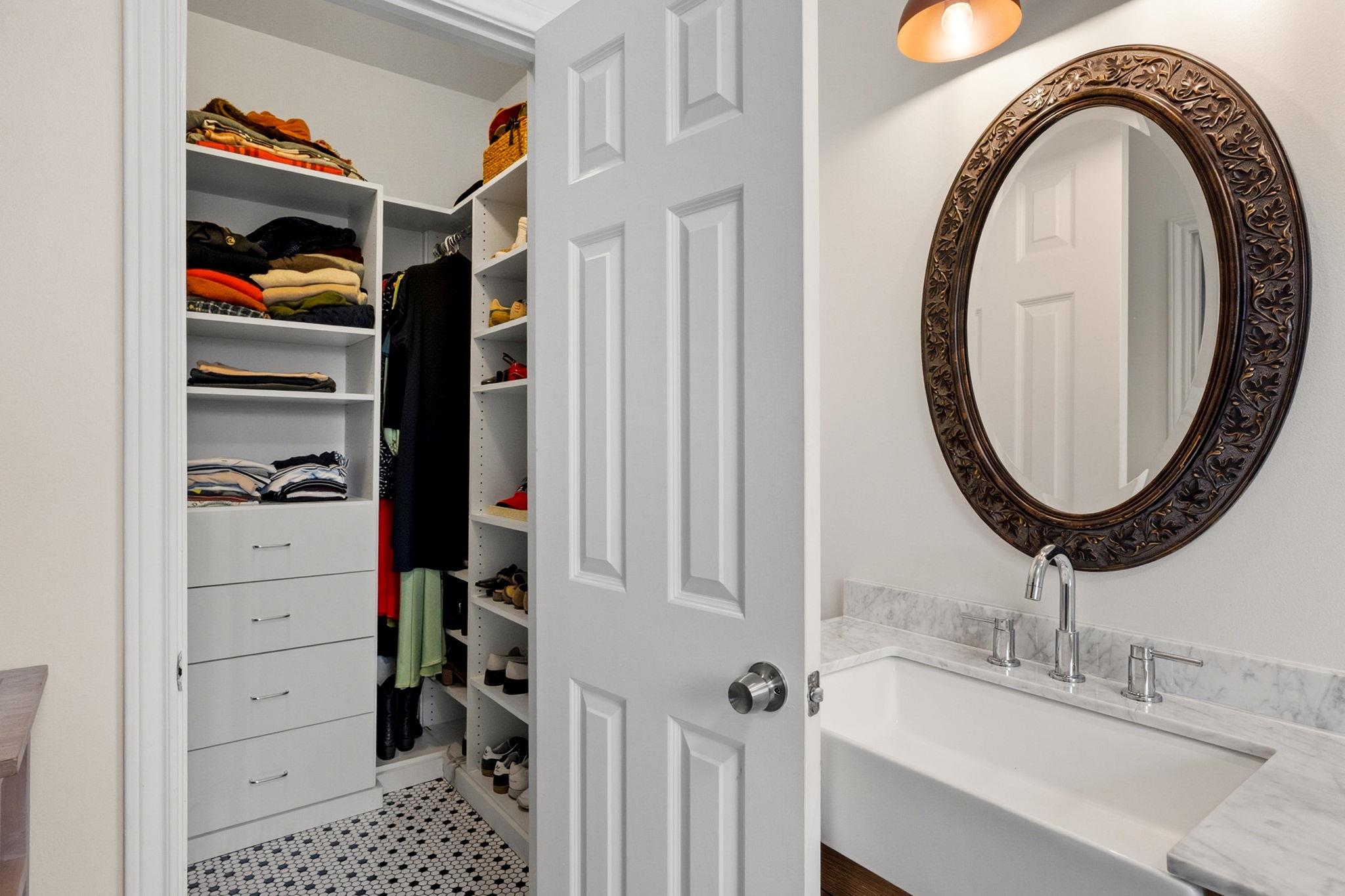 2931 E Martin Luther King Jr A & B Blvd, Austin, TX 78702