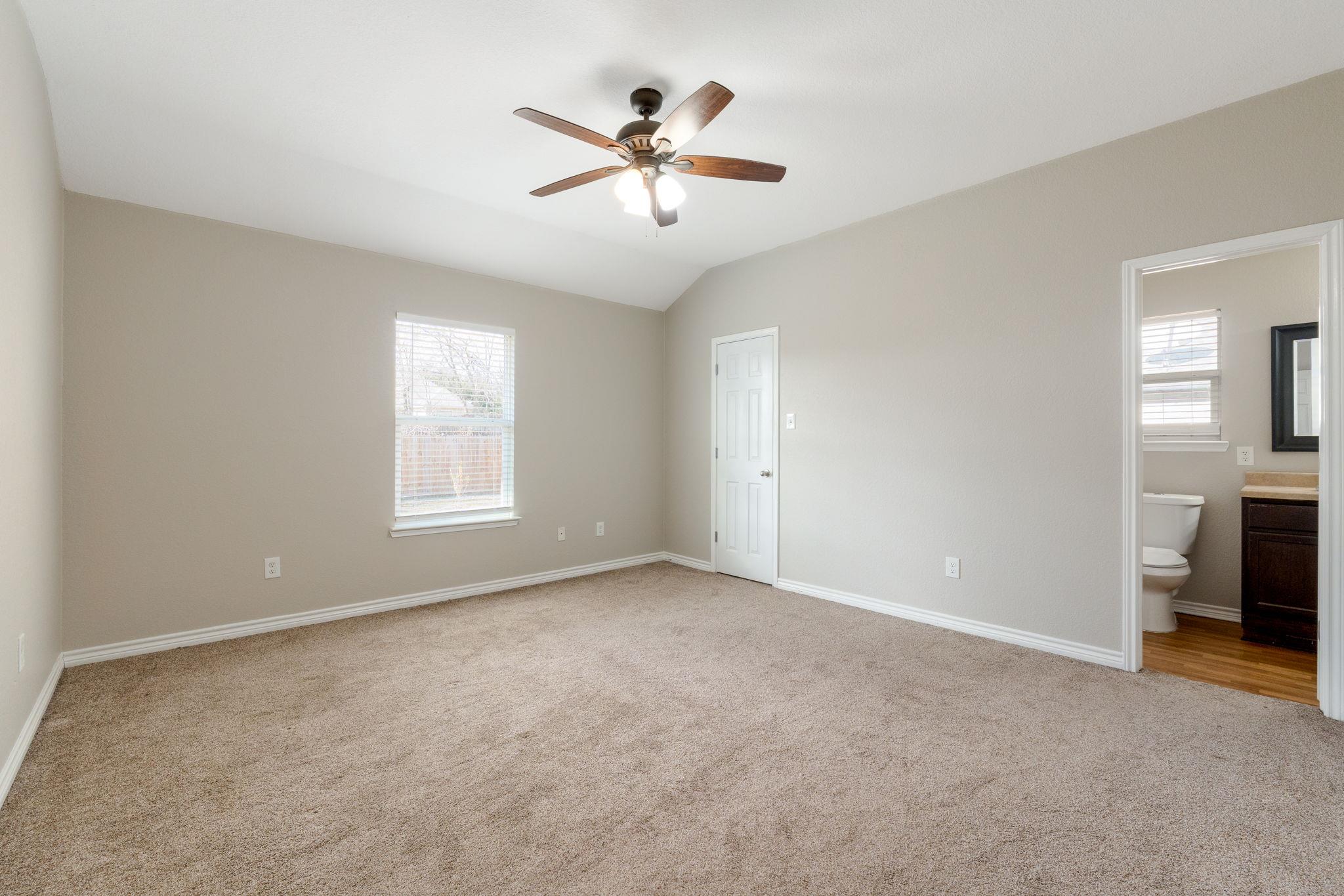 916 Freedom Ct, Temple, TX 76502