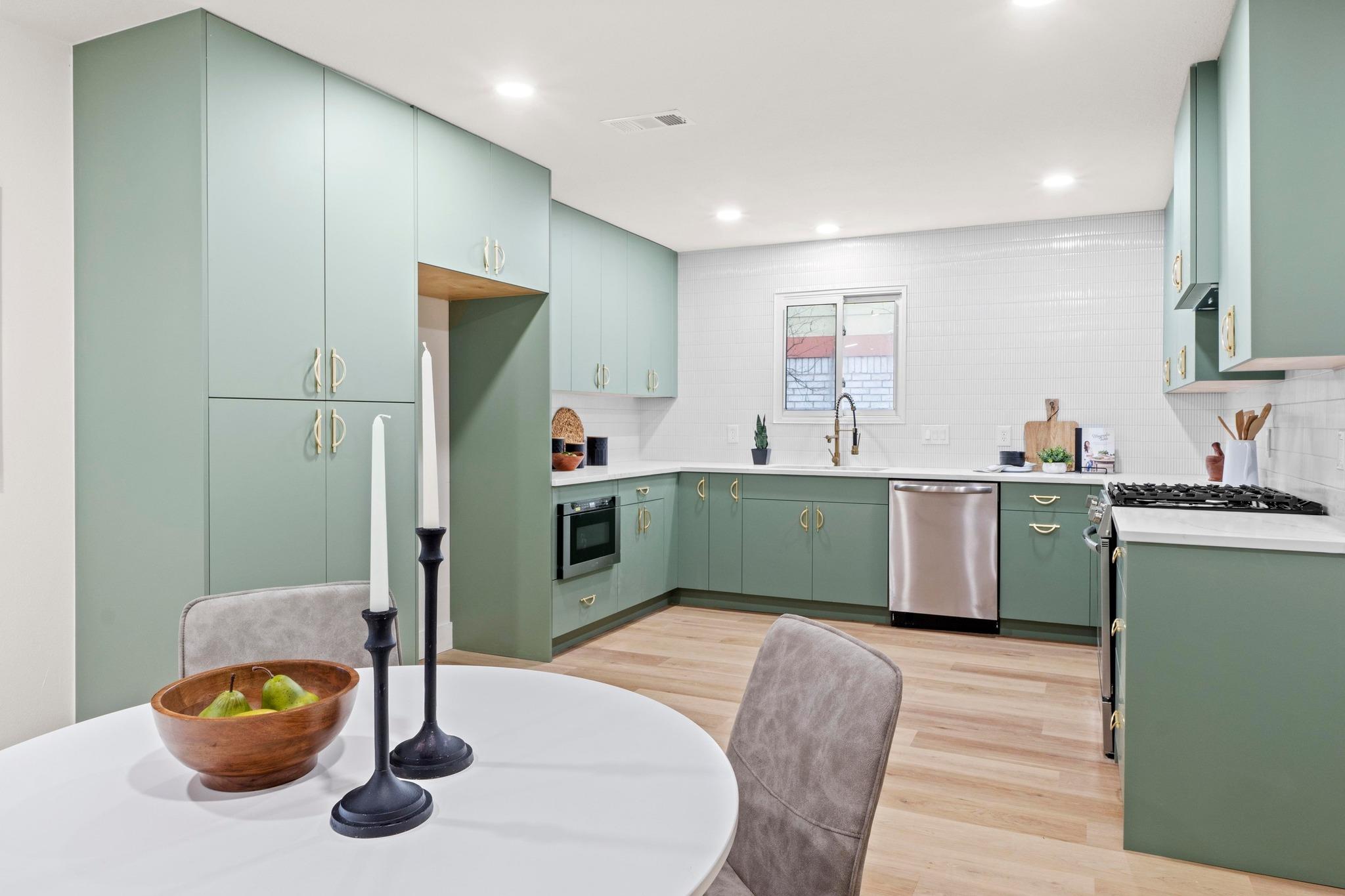 10244 Missel Thrush Dr, Austin, TX 78750