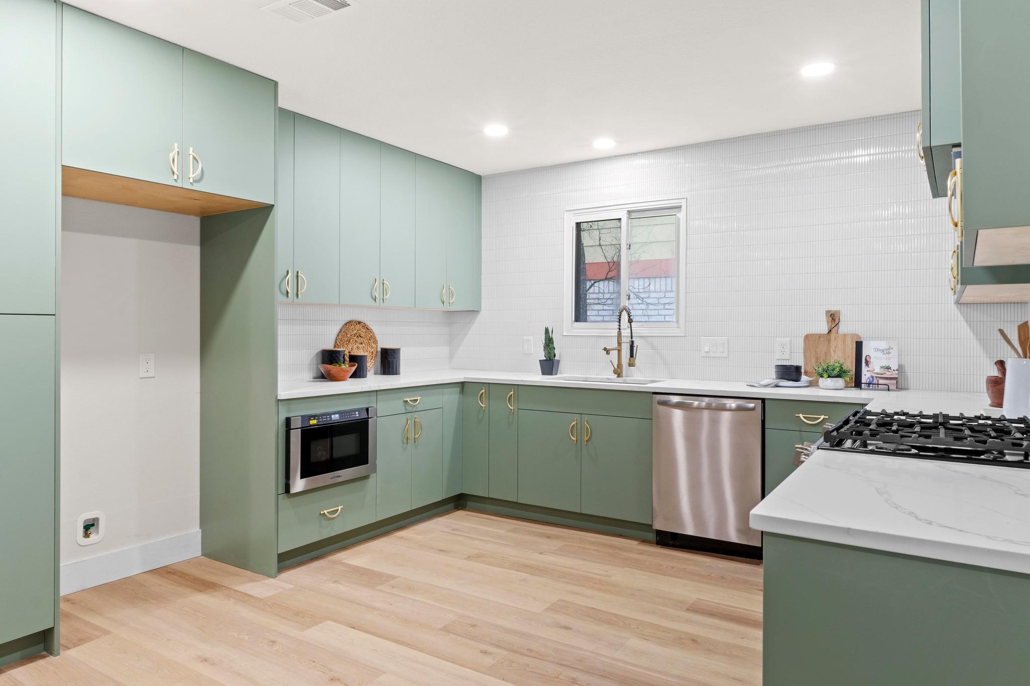 10244 Missel Thrush Dr, Austin, TX 78750