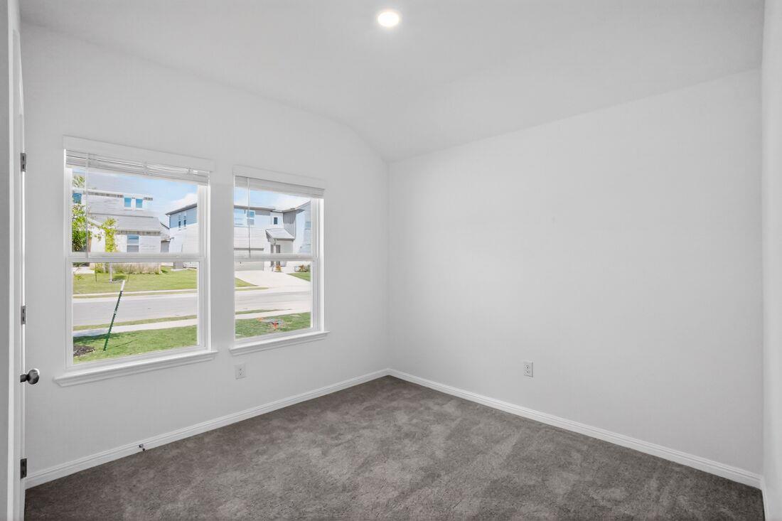 14021 Axel Johanson Dr, Del Valle, TX 78617