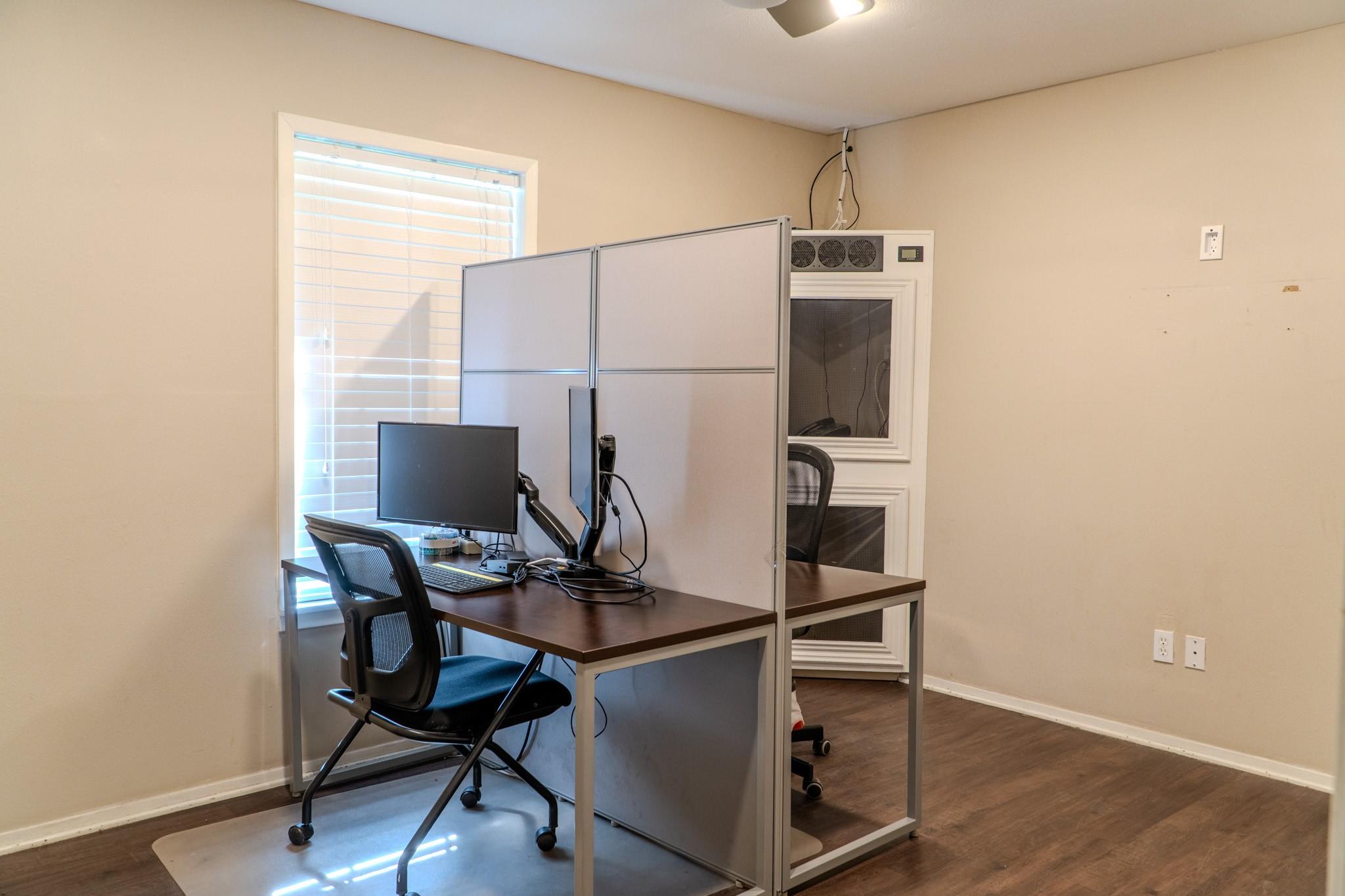 4959 US Hwy 90, Alleyton, TX 78935