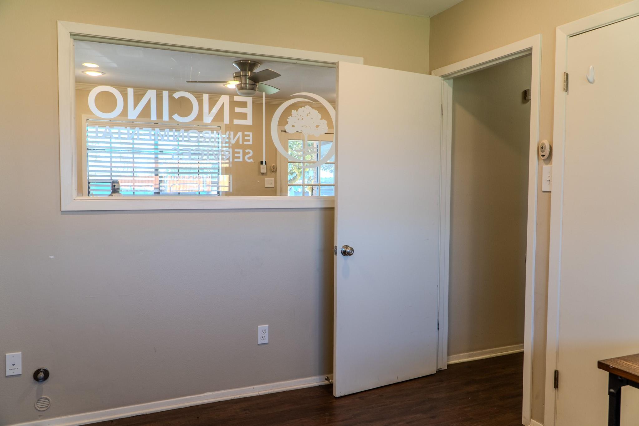 4959 US Hwy 90, Alleyton, TX 78935