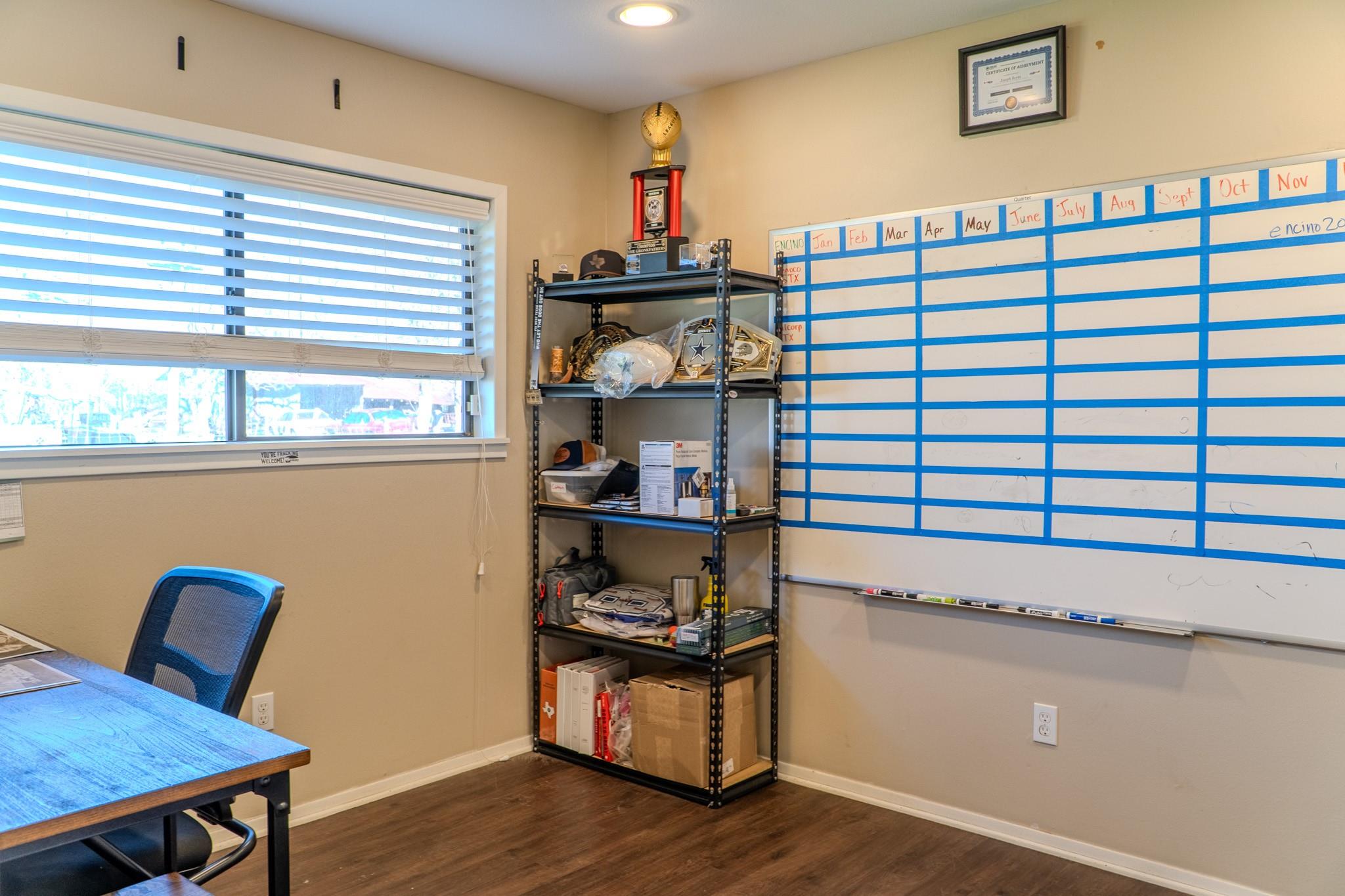 4959 US Hwy 90, Alleyton, TX 78935