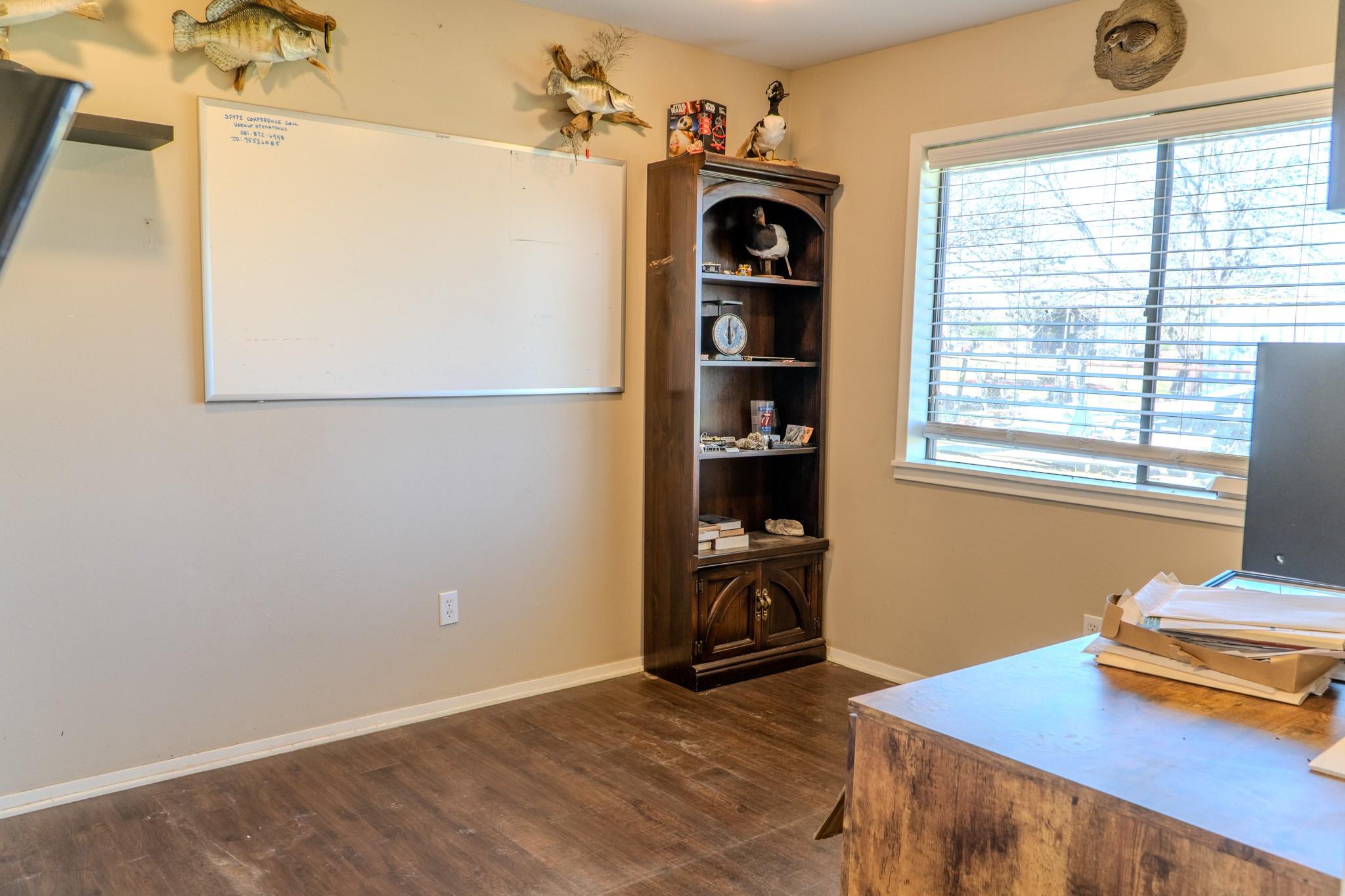 4959 US Hwy 90, Alleyton, TX 78935