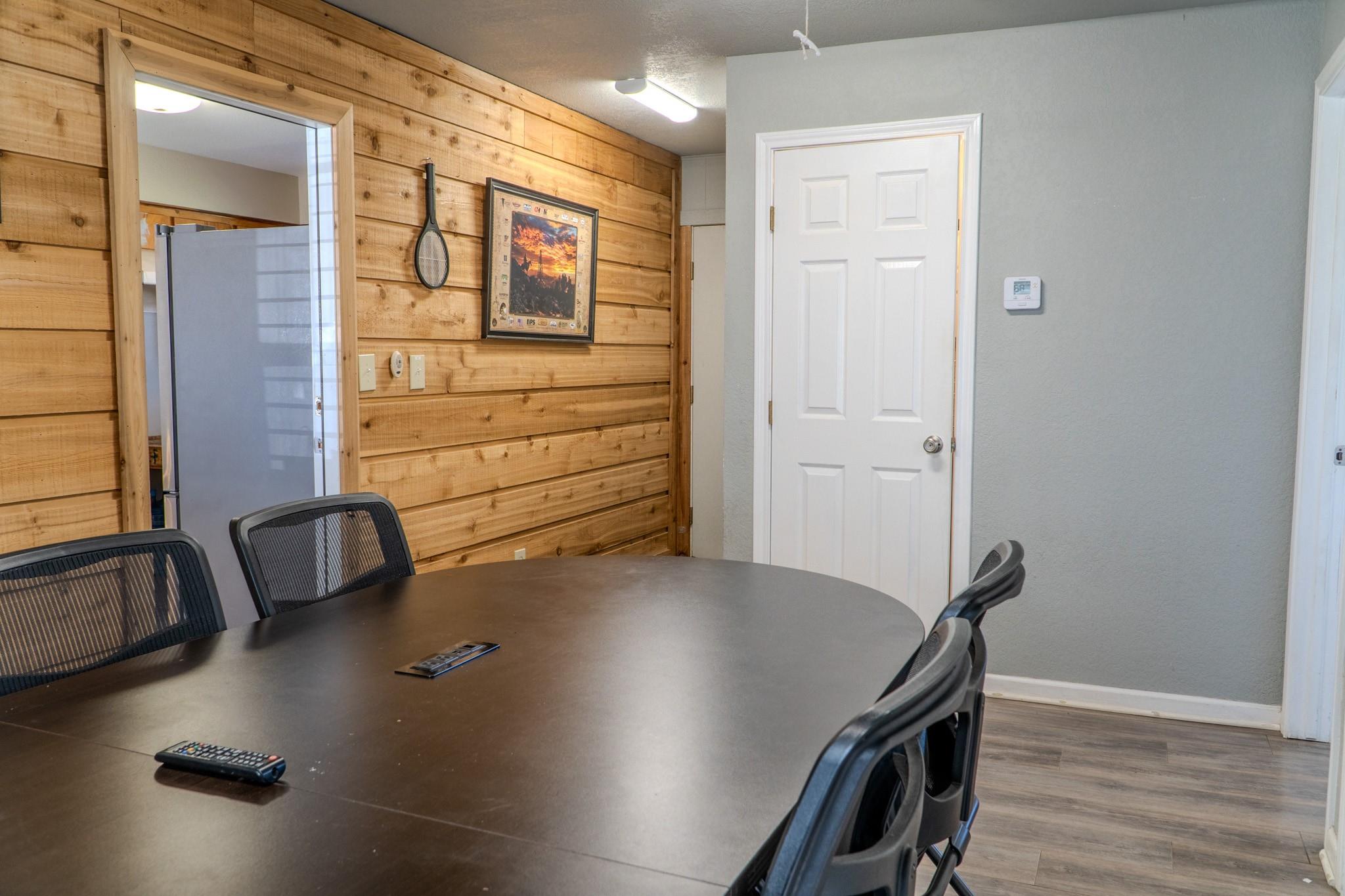 4959 US Hwy 90, Alleyton, TX 78935