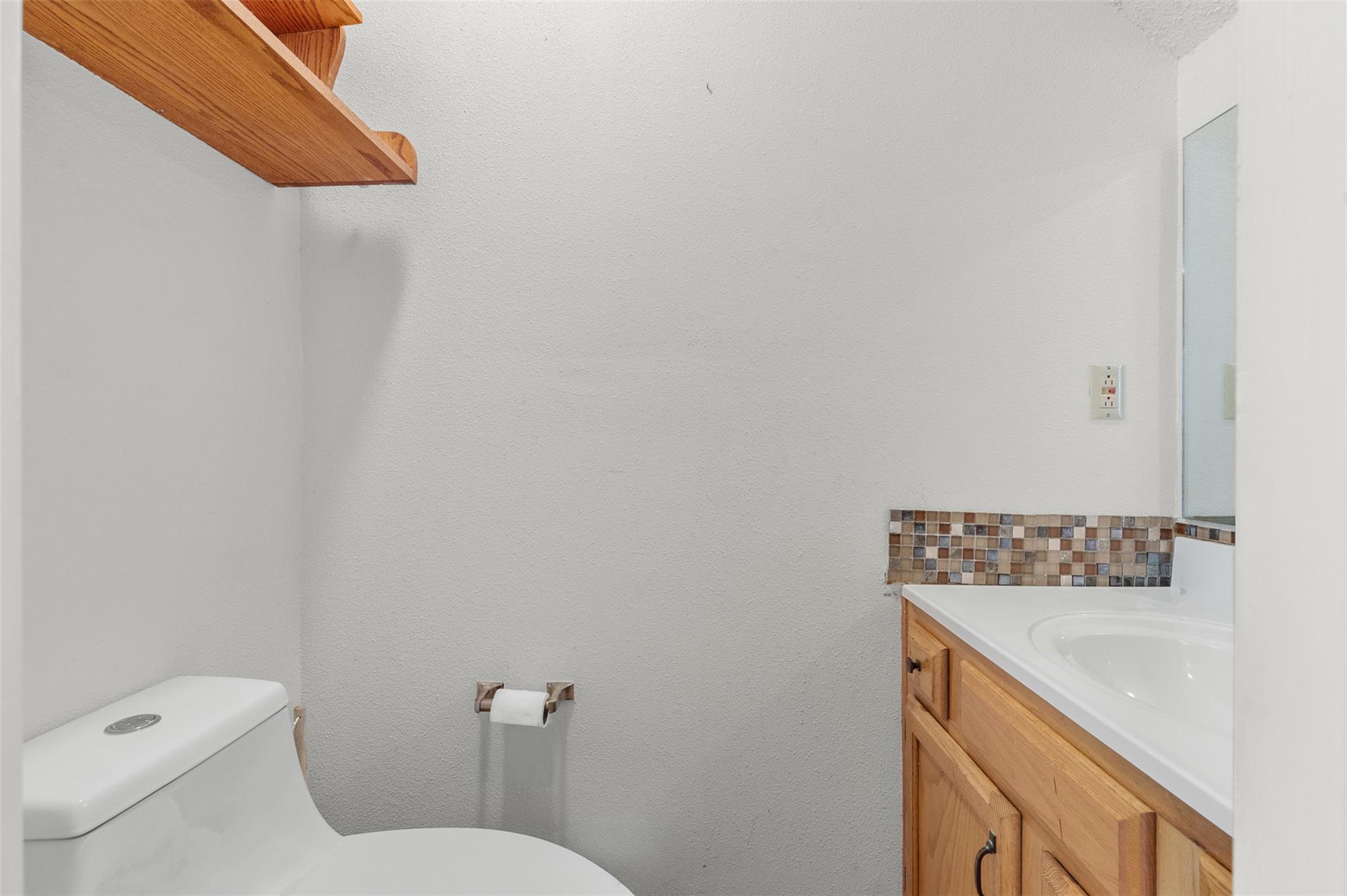 21461 Coyote Trl # 7, Lago Vista, TX 78645