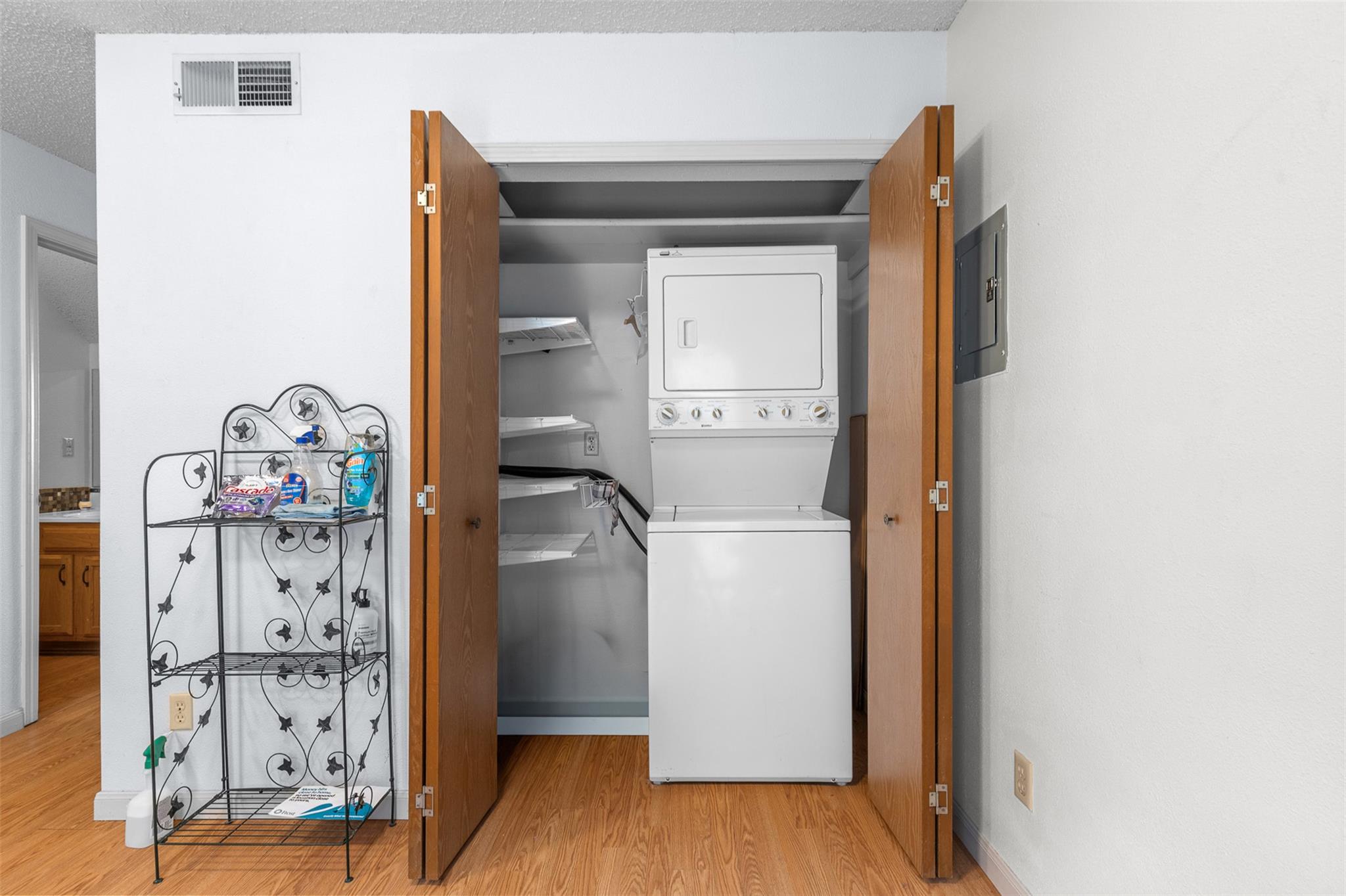 21461 Coyote Trl # 7, Lago Vista, TX 78645