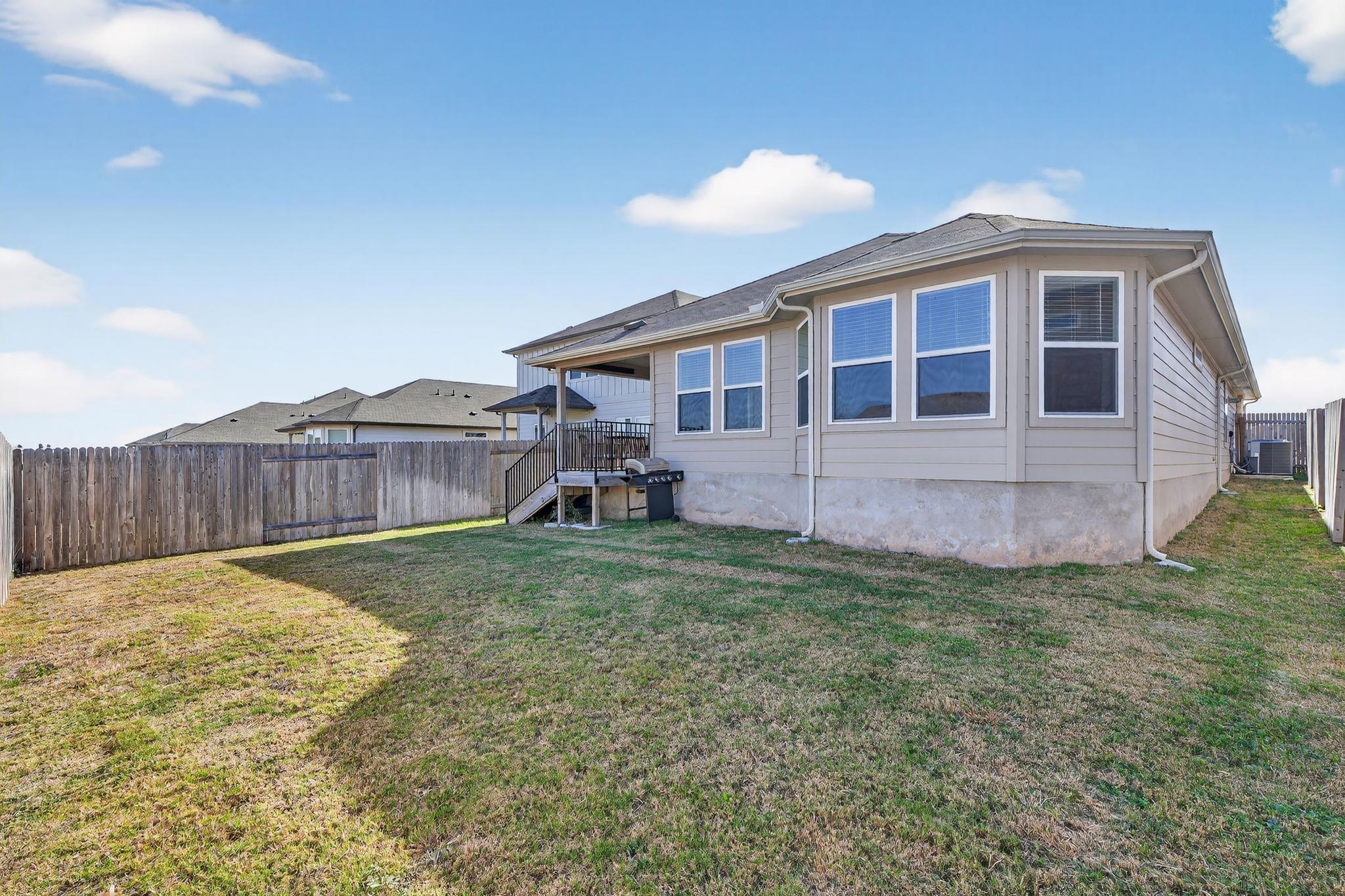 1036 View Dr, Georgetown, TX 78628