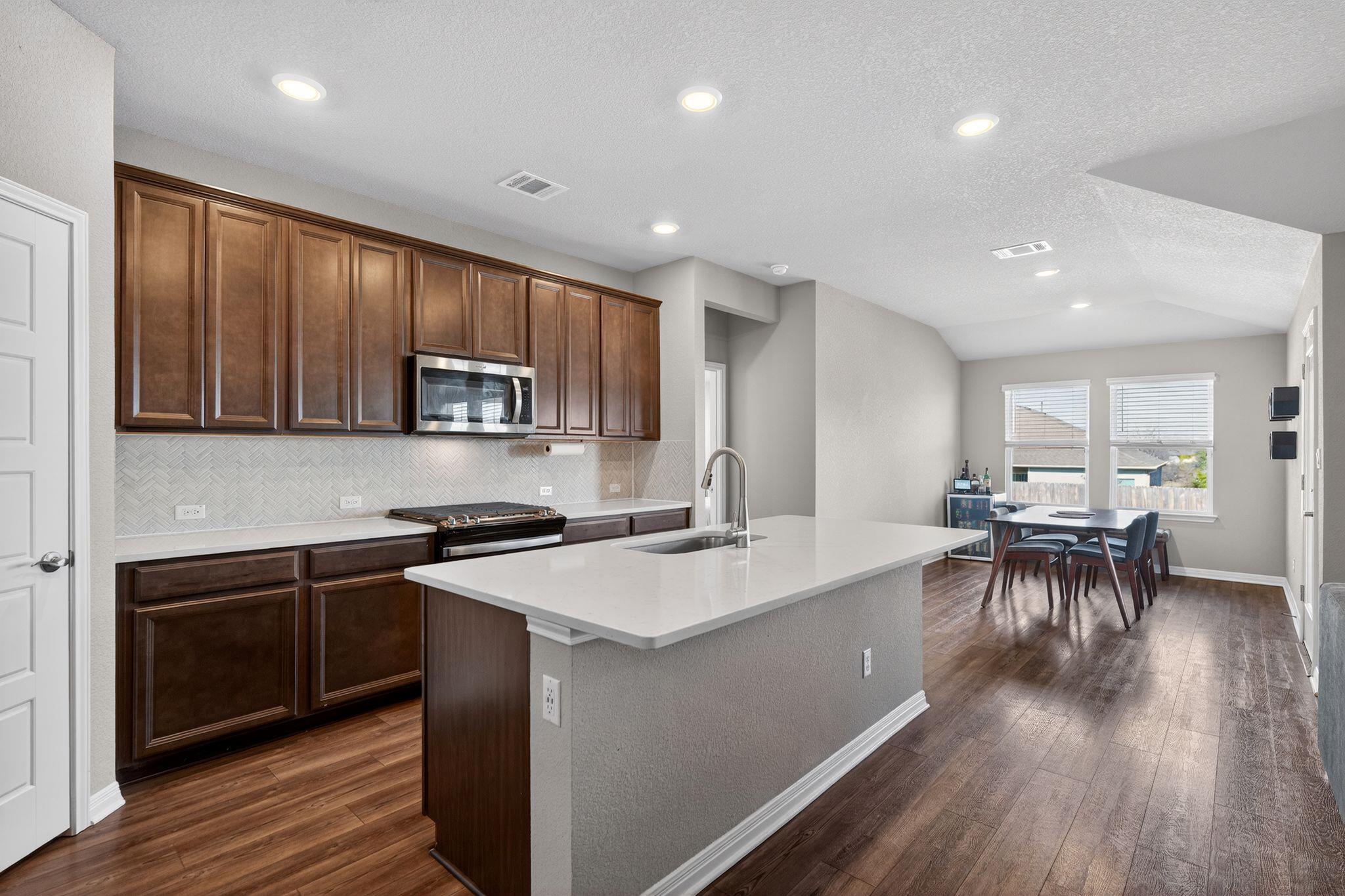 1036 View Dr, Georgetown, TX 78628