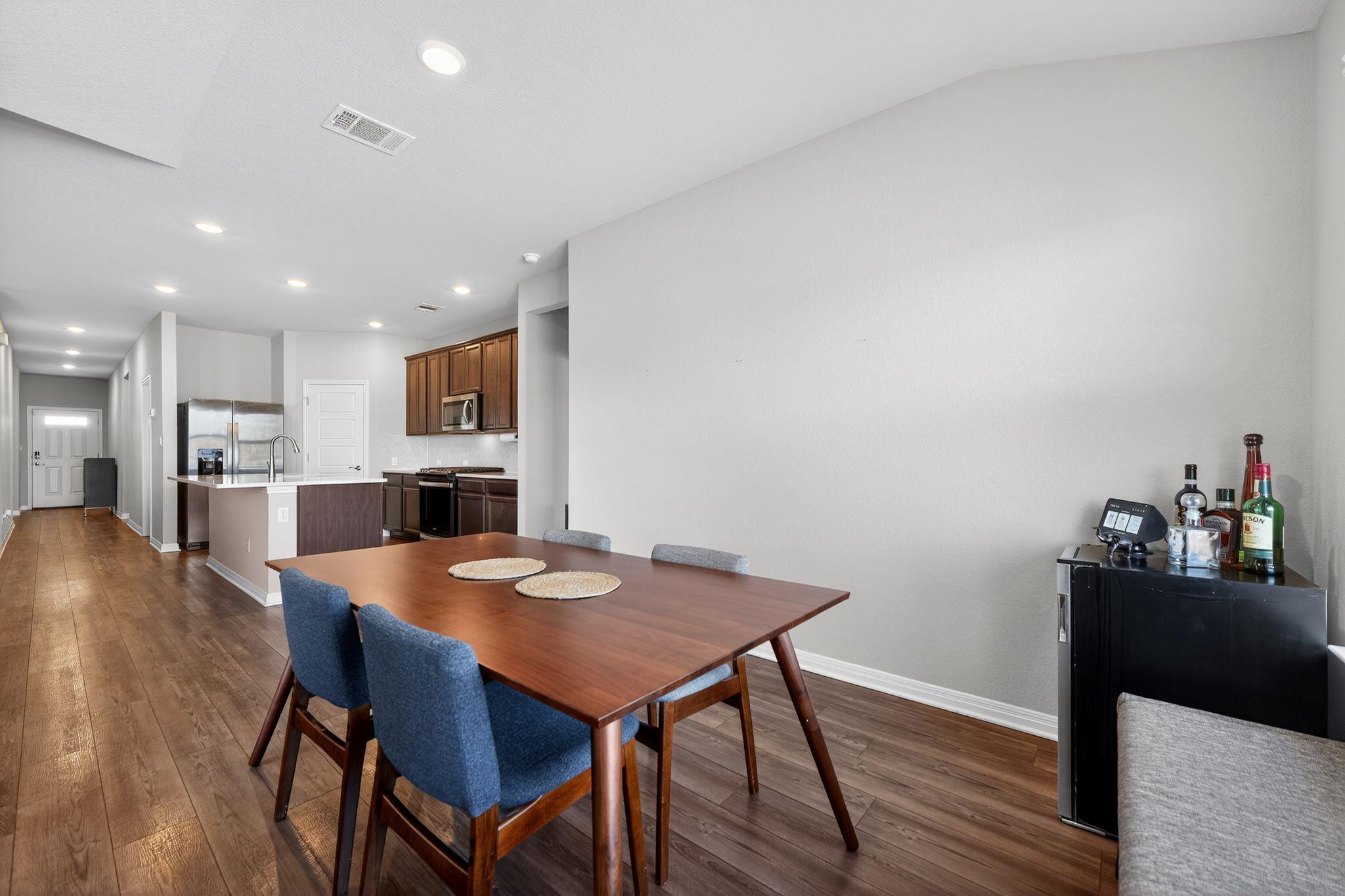 1036 View Dr, Georgetown, TX 78628