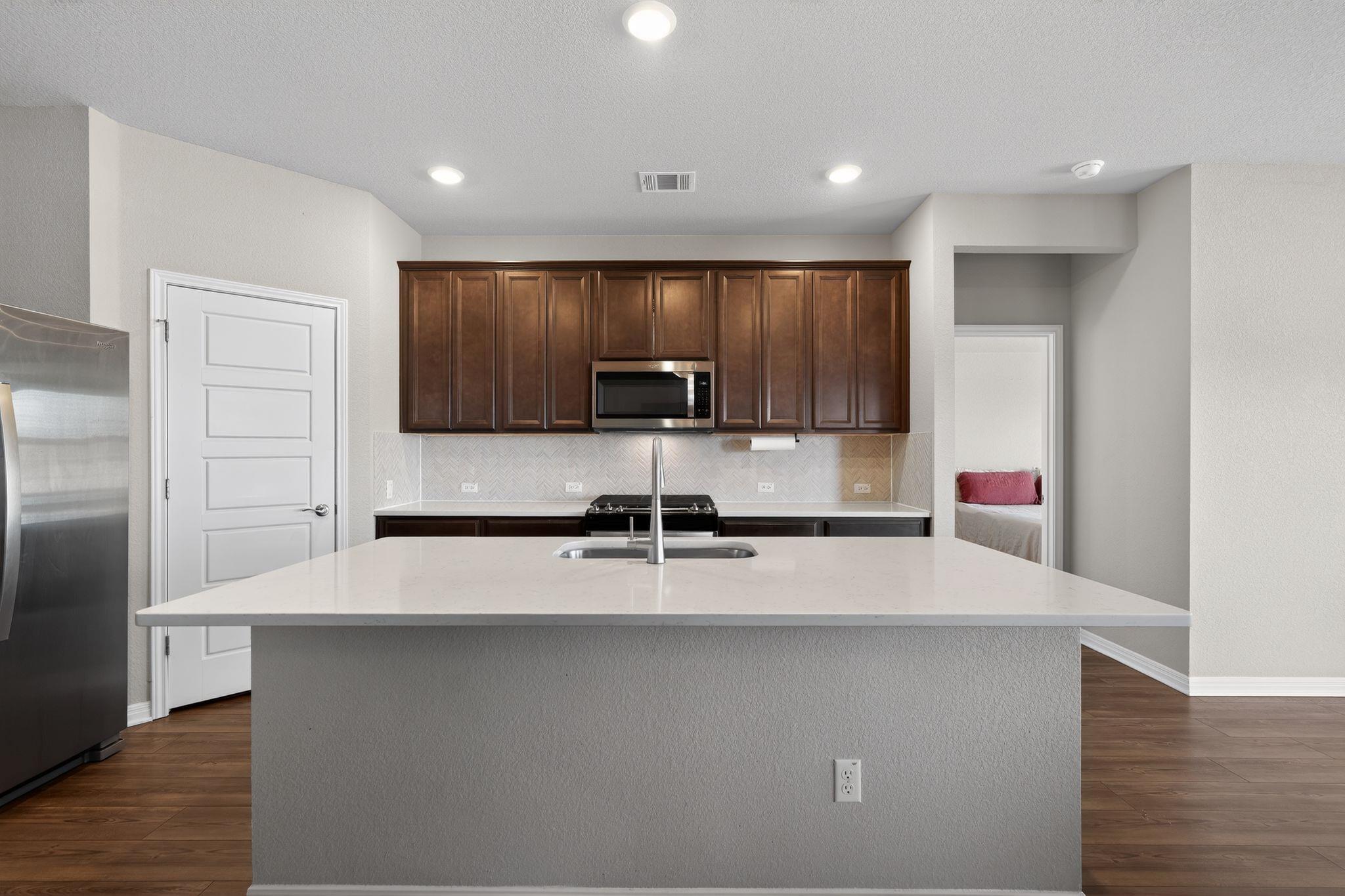 1036 View Dr, Georgetown, TX 78628