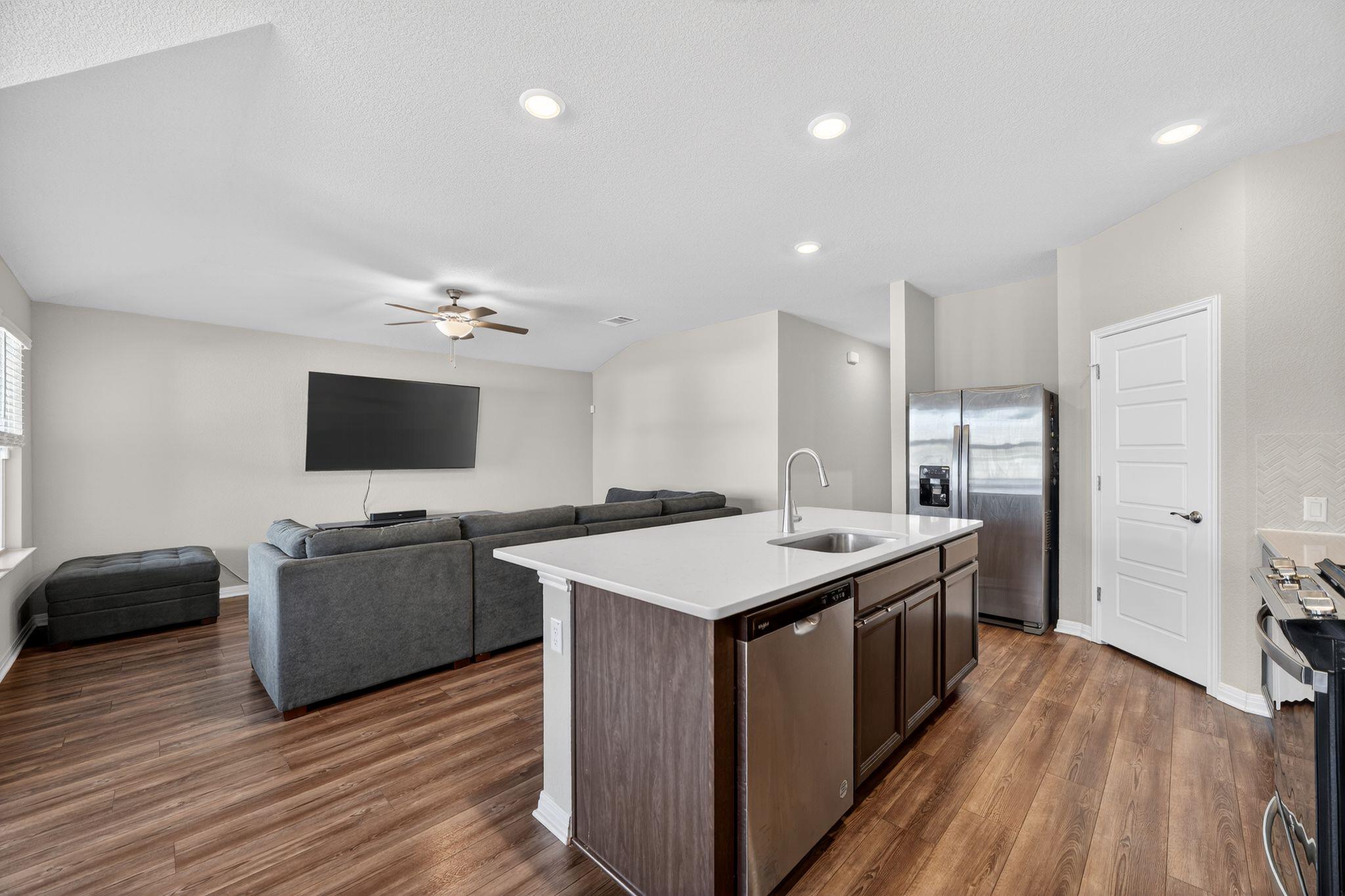 1036 View Dr, Georgetown, TX 78628