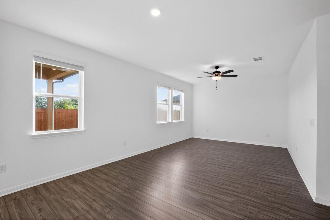 14313 Axel Johanson Dr, Del Valle, TX 78617