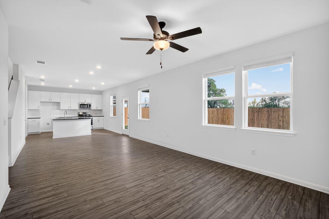 14313 Axel Johanson Dr, Del Valle, TX 78617