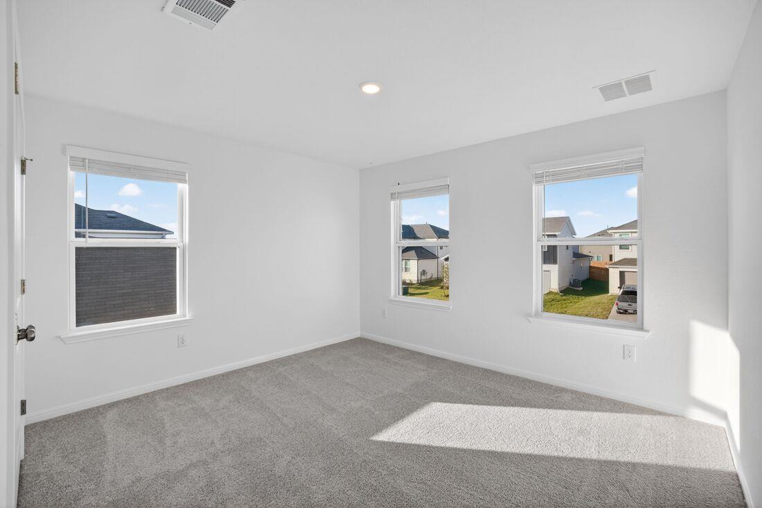 14313 Axel Johanson Dr, Del Valle, TX 78617