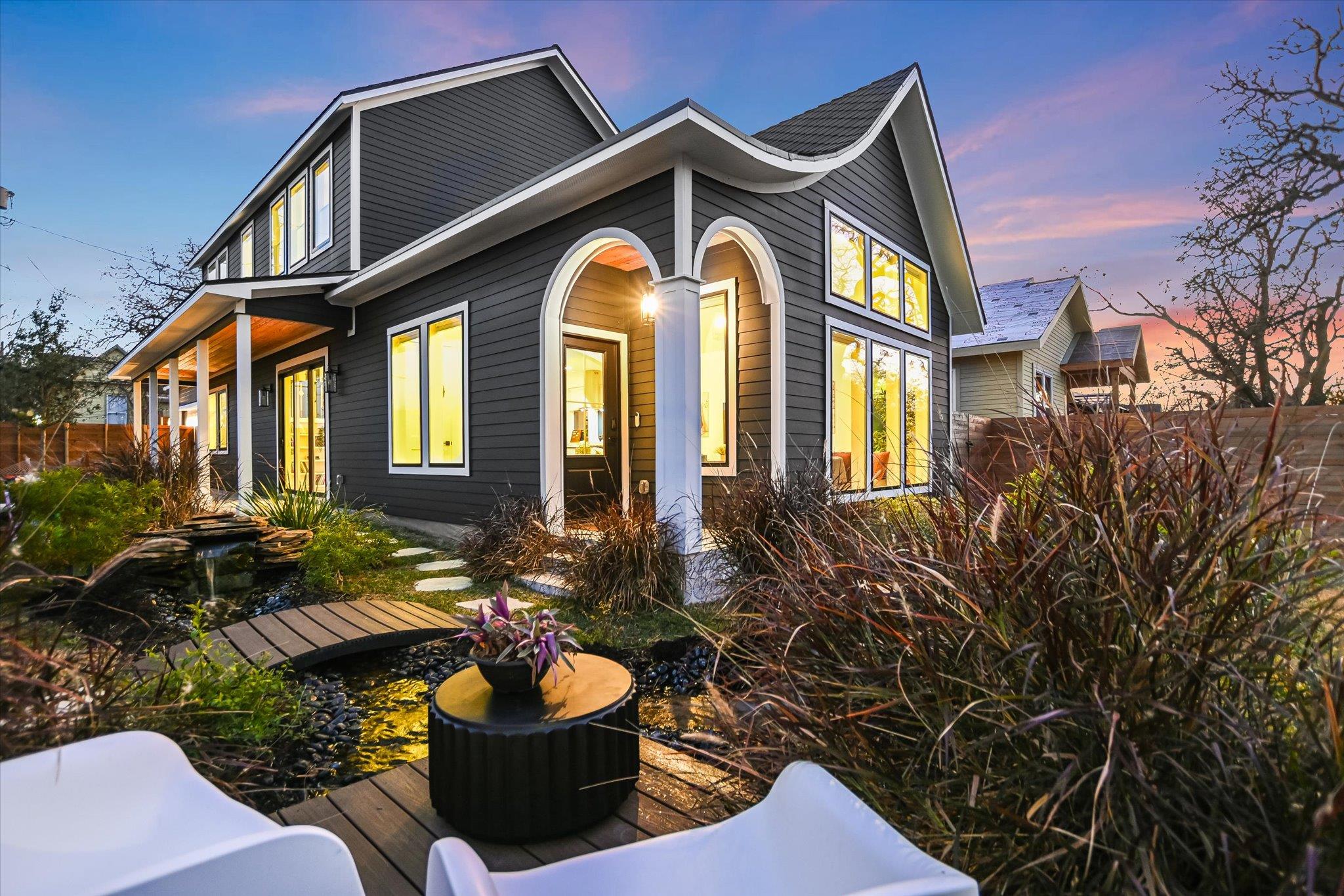 1506 Tillery St, Austin, TX 78702