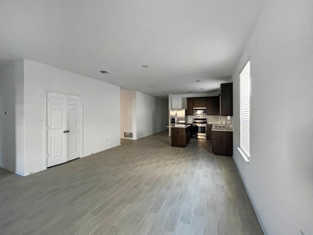 1620 Brimhurst Dr, Leander, TX 78641