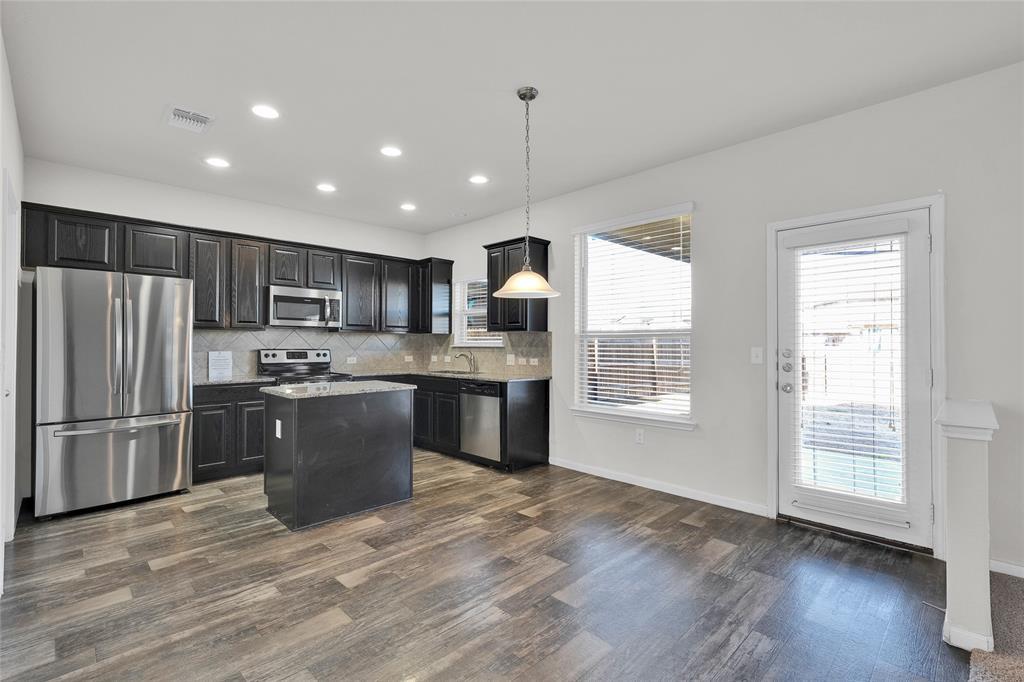 517 Pinnacle Dr, Georgetown, TX 78626