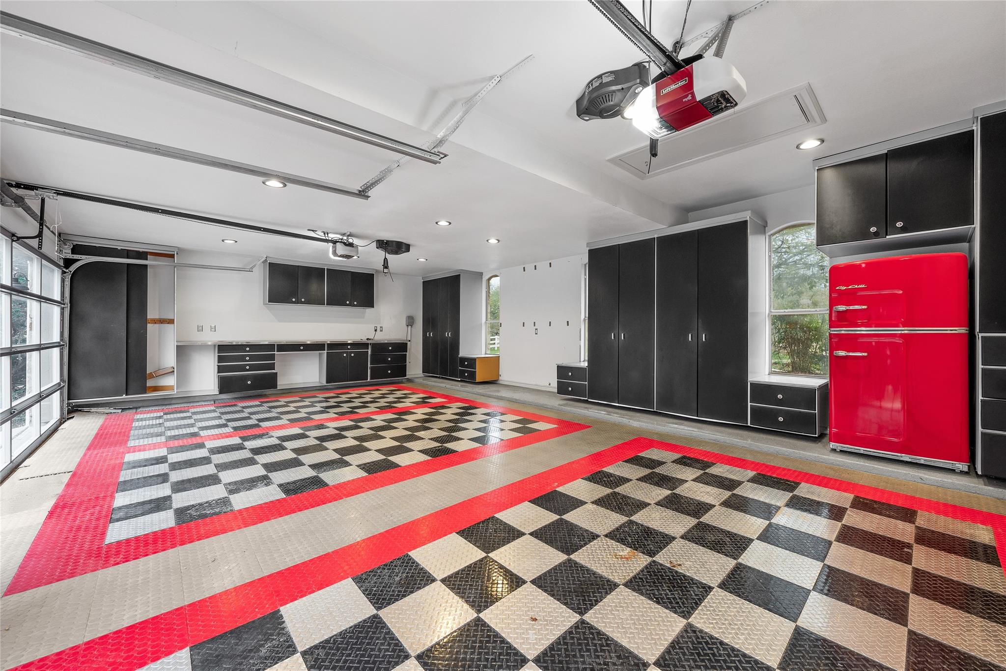 408 Saddlehorn Dr, Dripping Springs, TX 78620