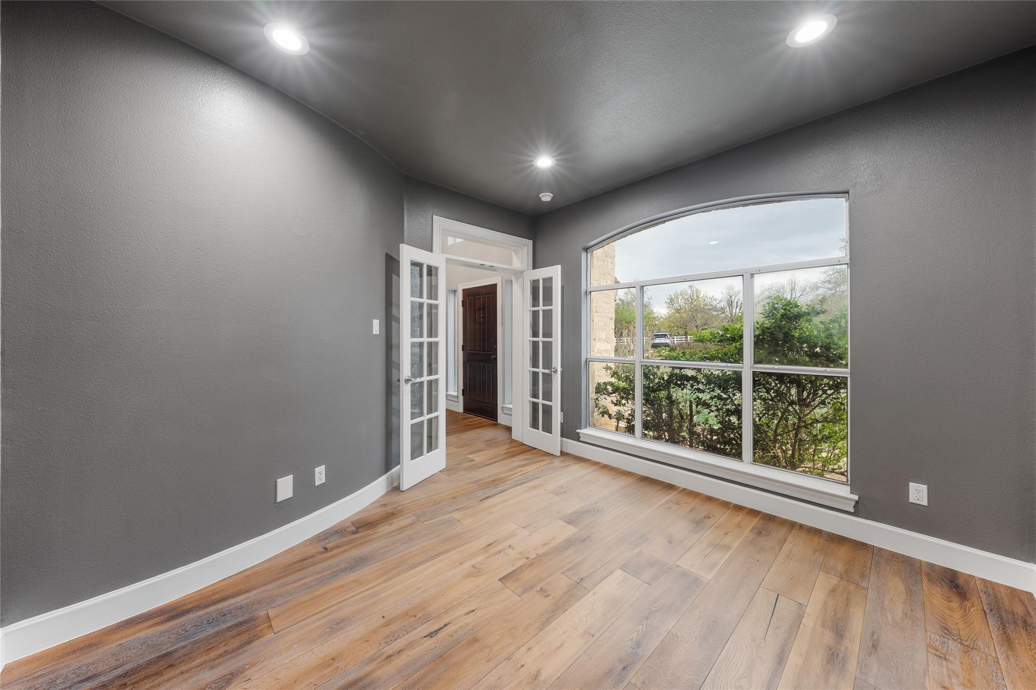 408 Saddlehorn Dr, Dripping Springs, TX 78620