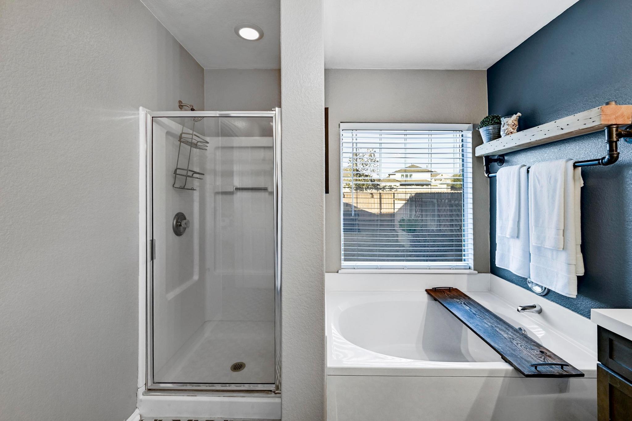 280 Spruce Dr, Kyle, TX 78640