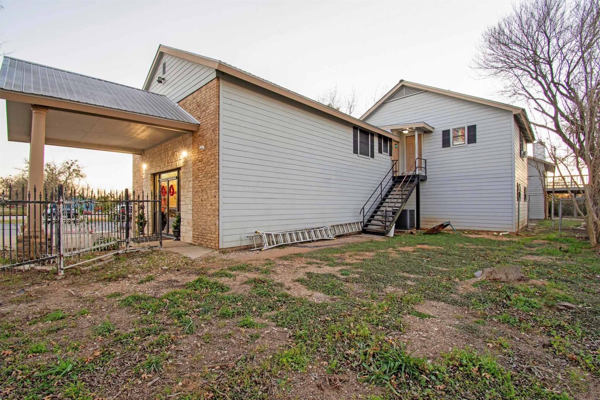 416 Depot St, Elgin, TX 78621