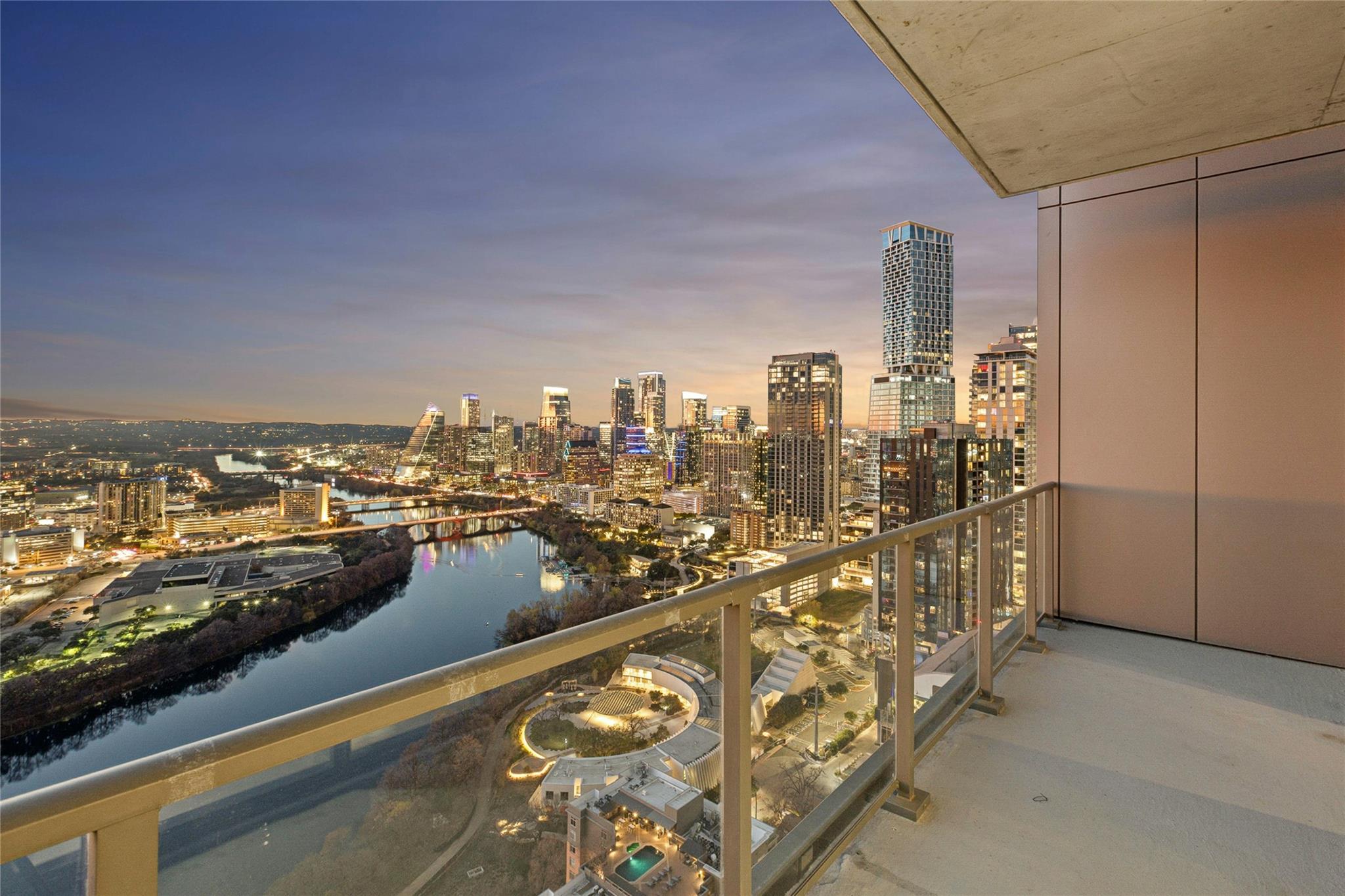 44 East Ave # 3703, Austin, TX 78701