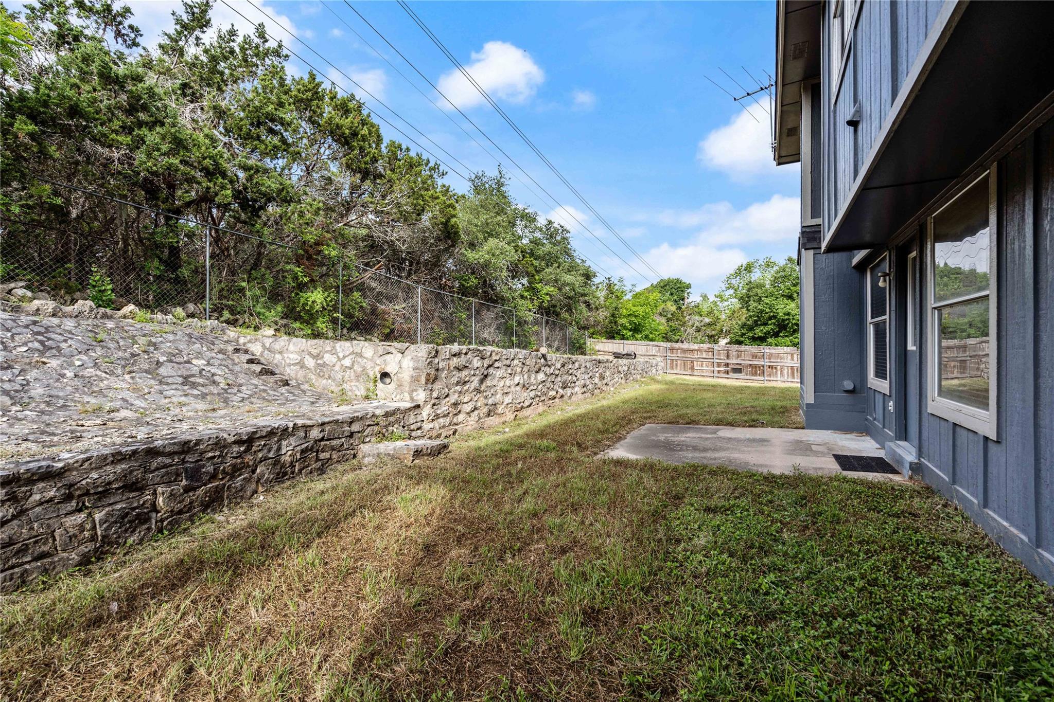 8301 Landsman Dr, Austin, TX 78736