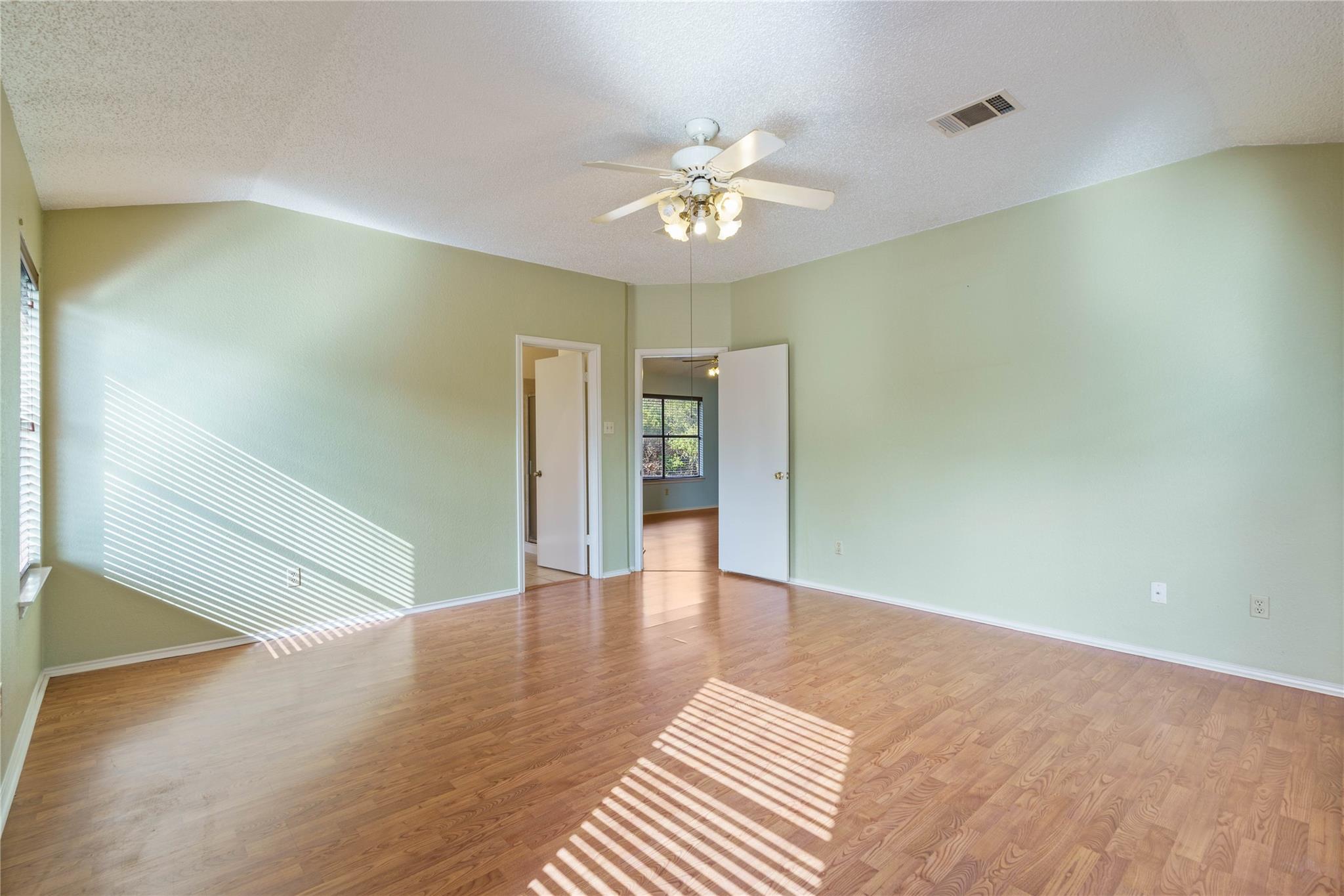 8301 Landsman Dr, Austin, TX 78736