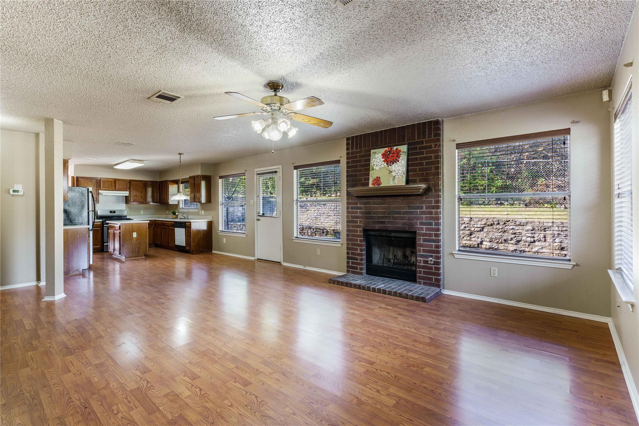 8301 Landsman Dr, Austin, TX 78736