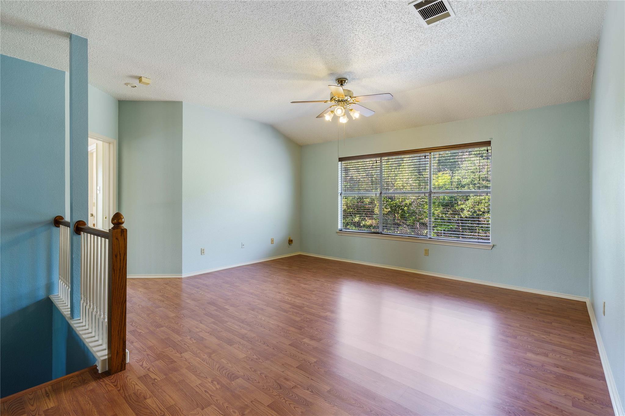 8301 Landsman Dr, Austin, TX 78736