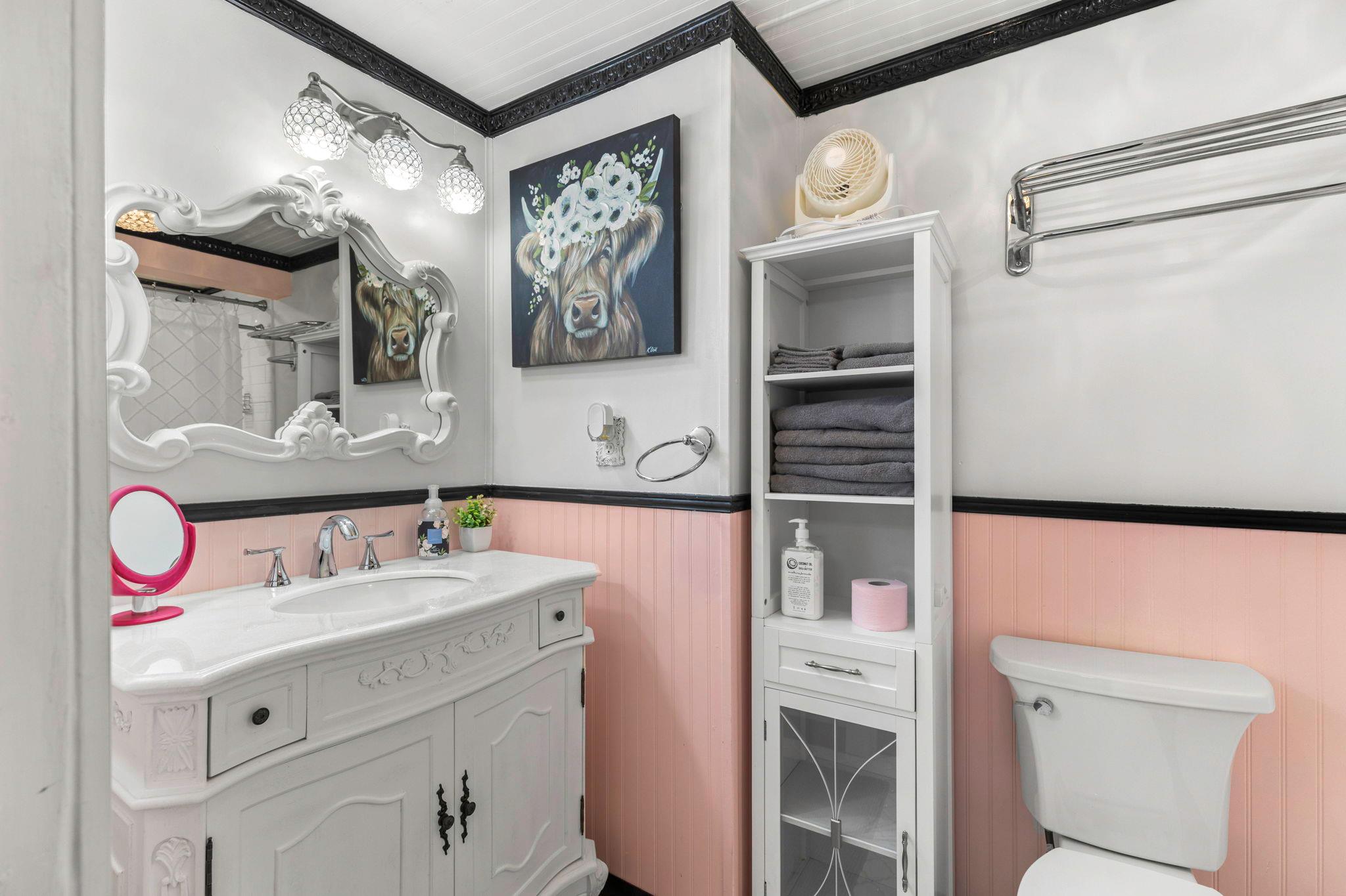 200 Gresham St, Smithville, TX 78957