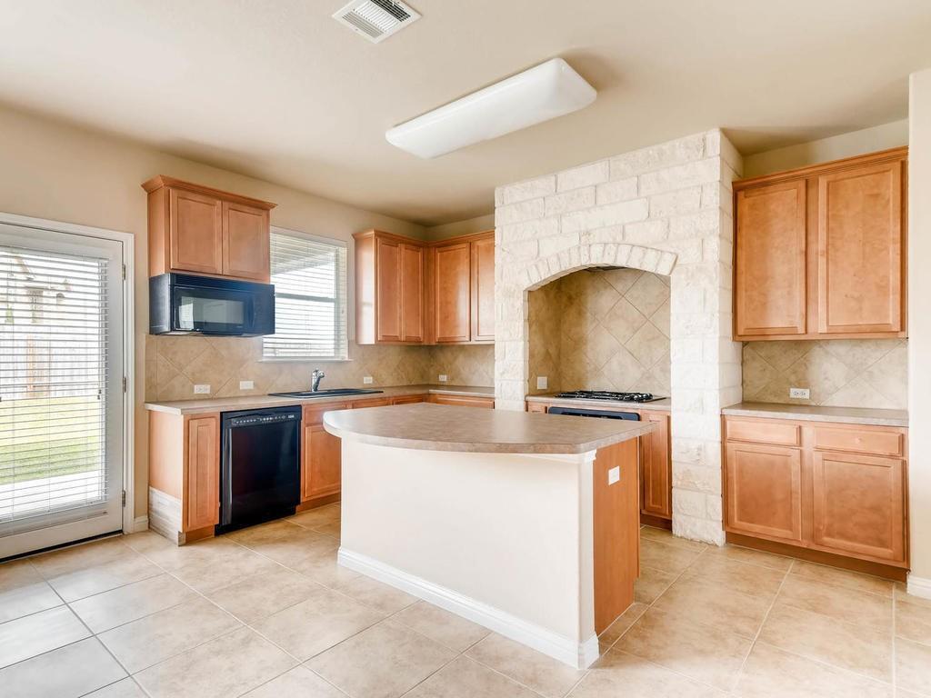 857 Dark Horse Ln, Buda, TX 78610