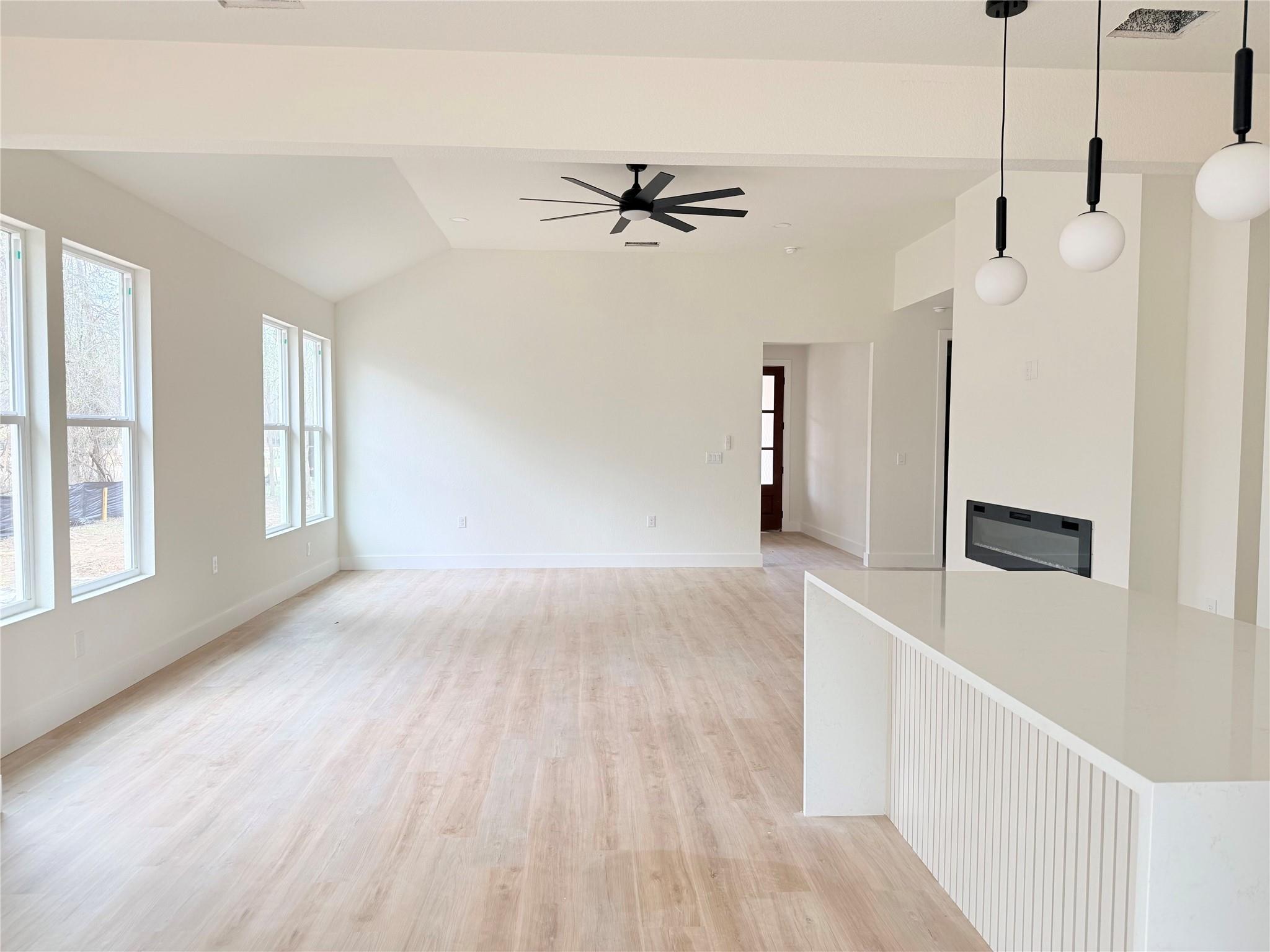 137 E Pauwela Ln, Bastrop, TX 78602