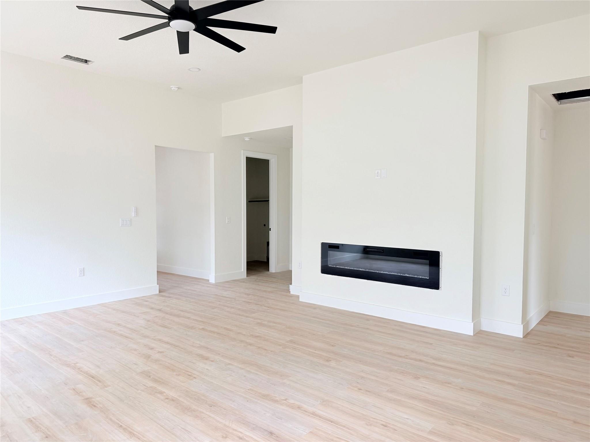 137 E Pauwela Ln, Bastrop, TX 78602