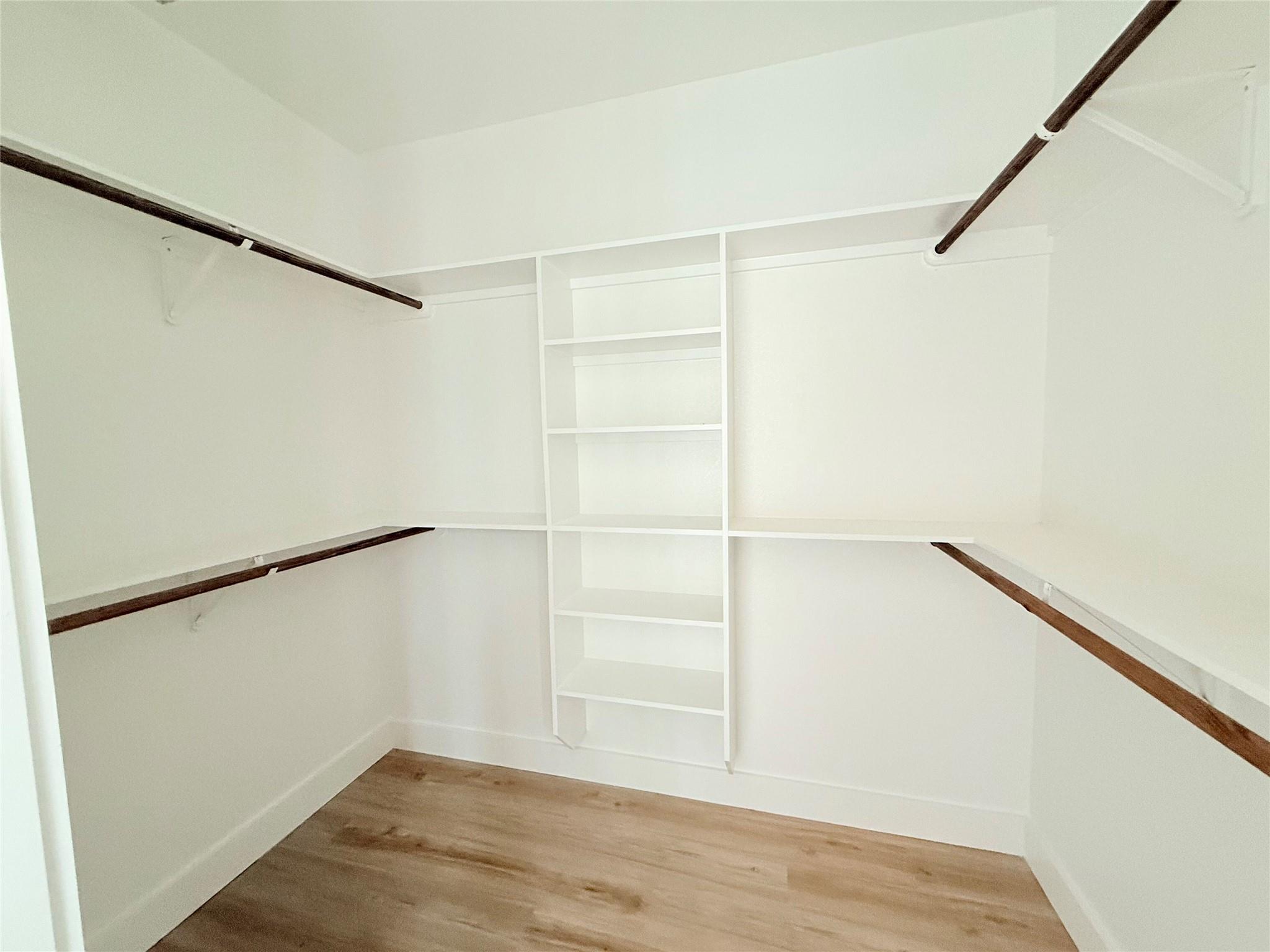 137 E Pauwela Ln, Bastrop, TX 78602