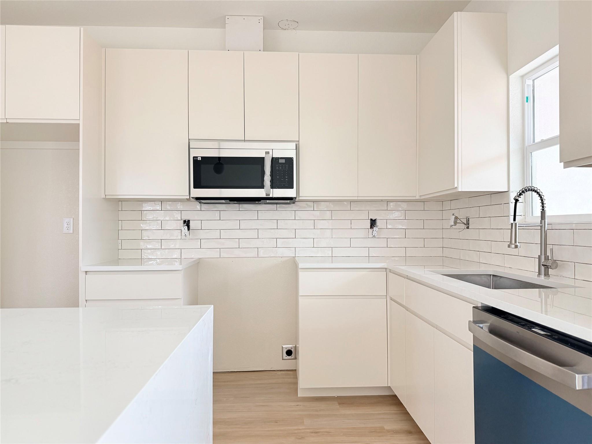 137 E Pauwela Ln, Bastrop, TX 78602