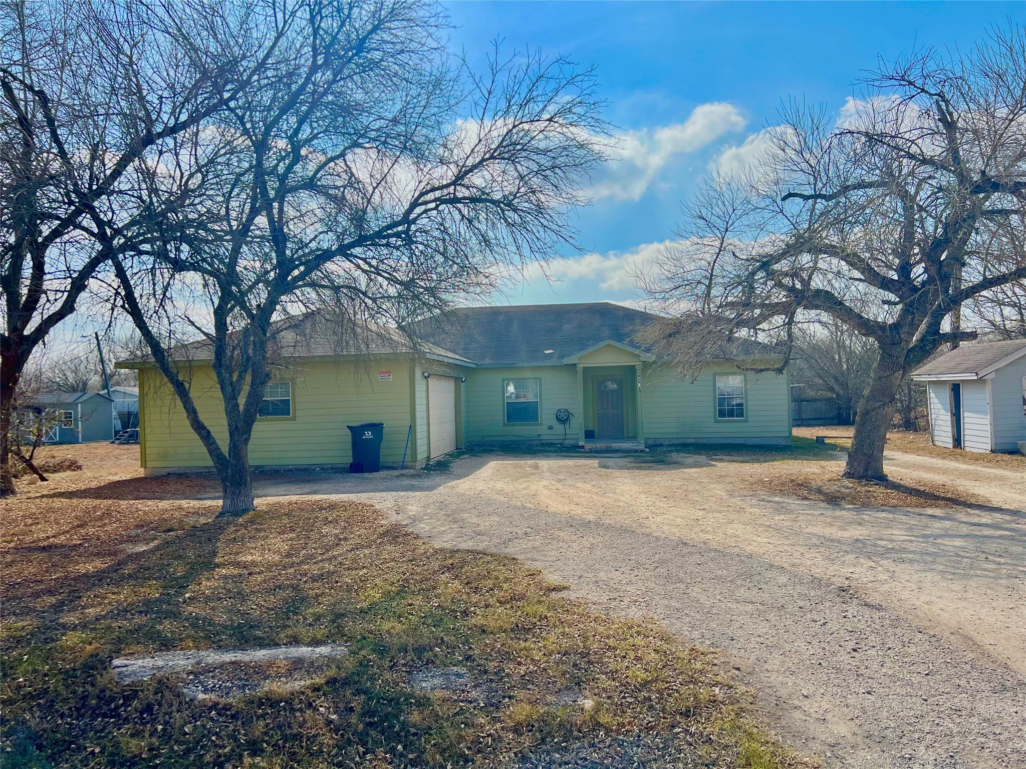 111 Mariah Dr, Kyle, TX 78640