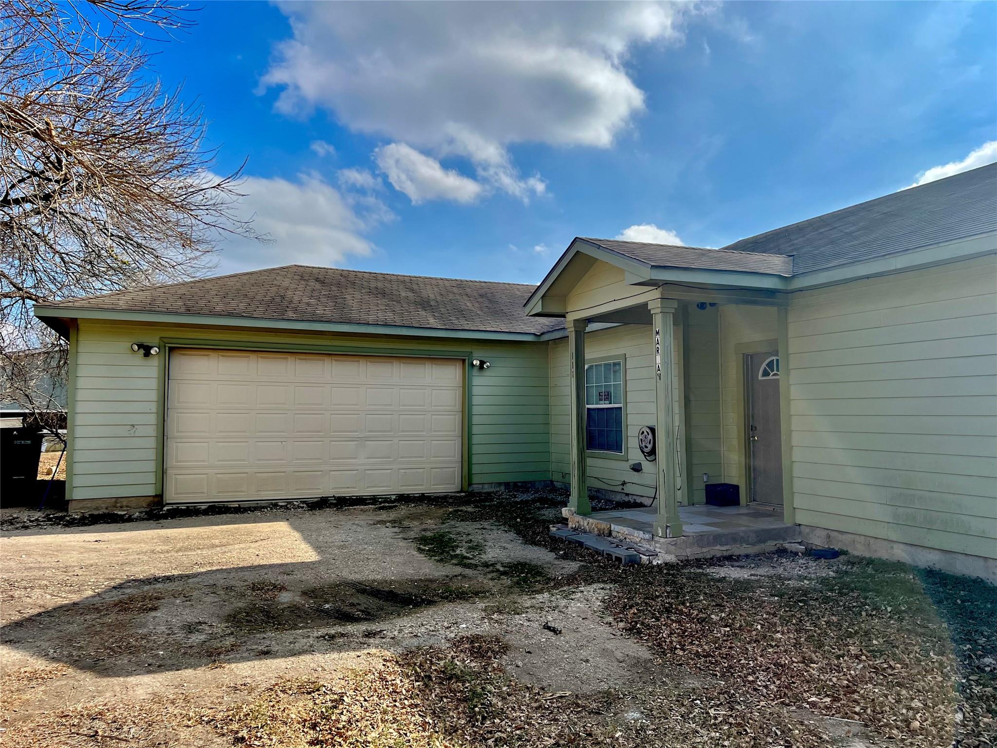 111 Mariah Dr, Kyle, TX 78640