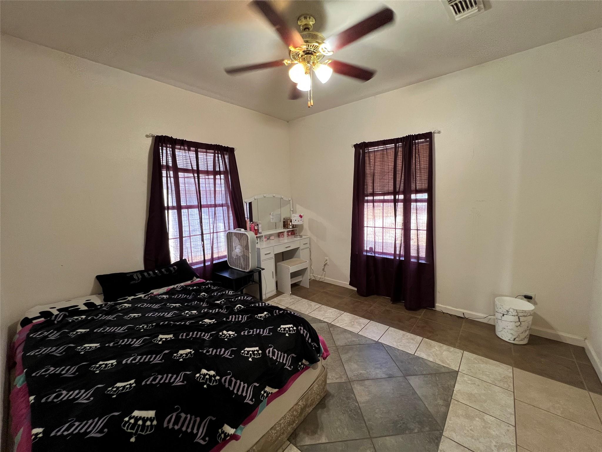 111 Mariah Dr, Kyle, TX 78640