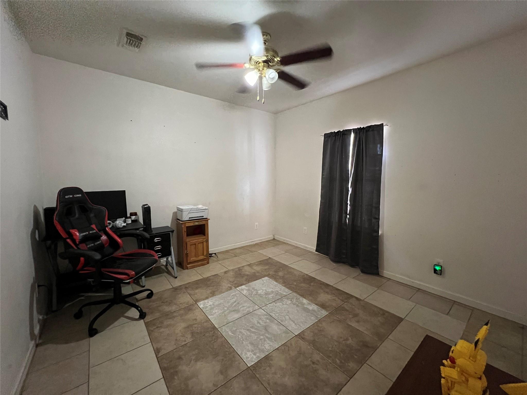 111 Mariah Dr, Kyle, TX 78640